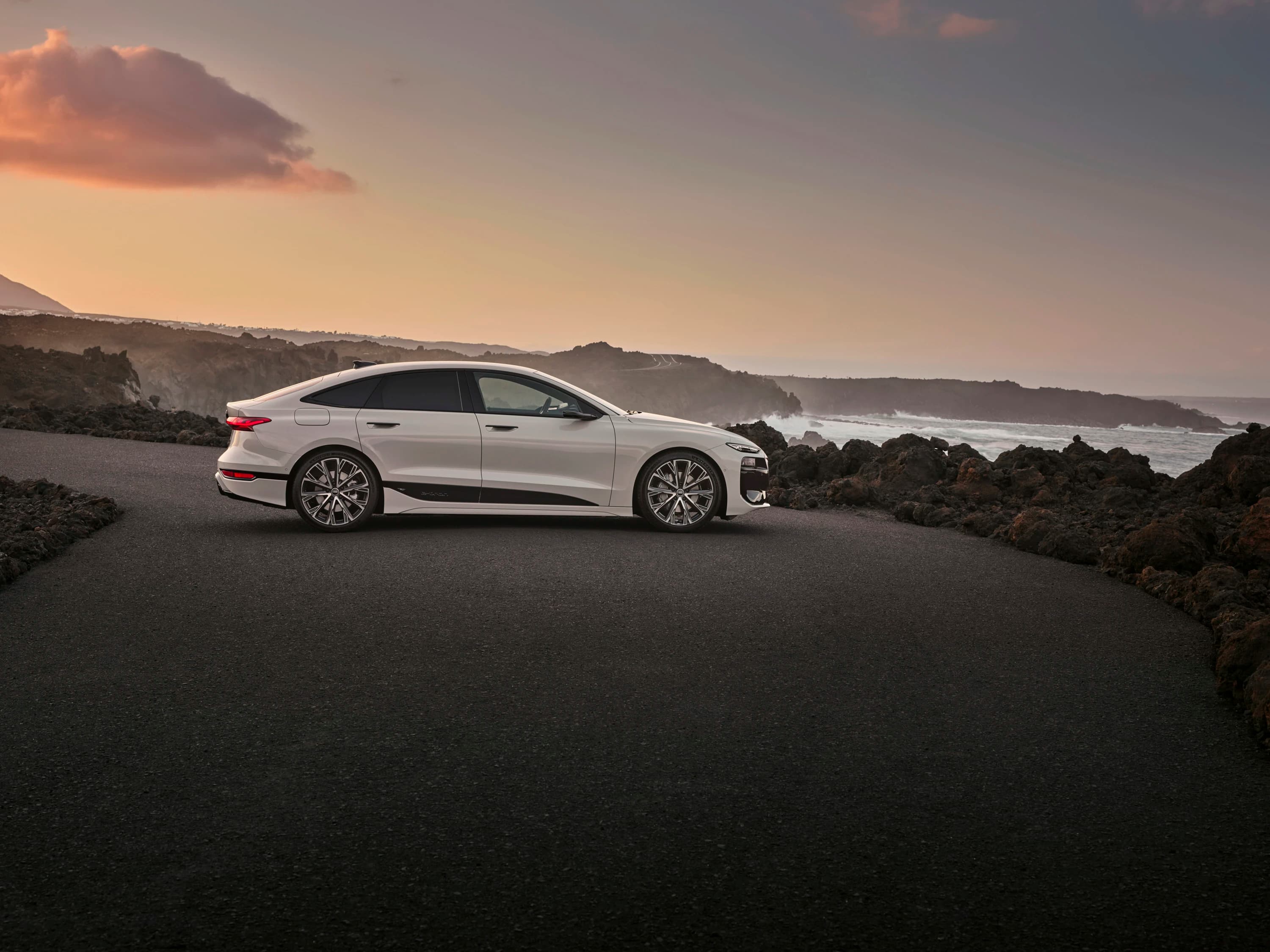 Audi A6 Sportback e-tron photo