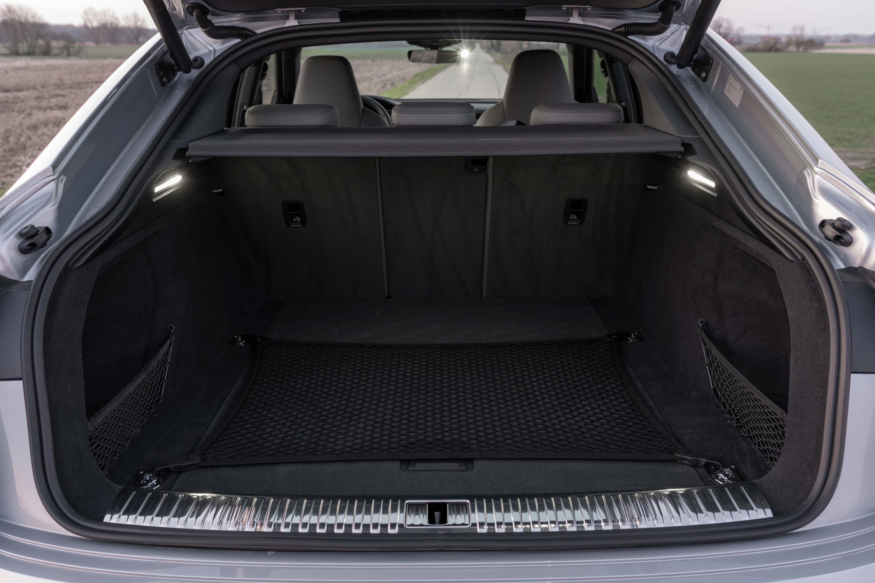 Audi e-tron 50 Sportback photo