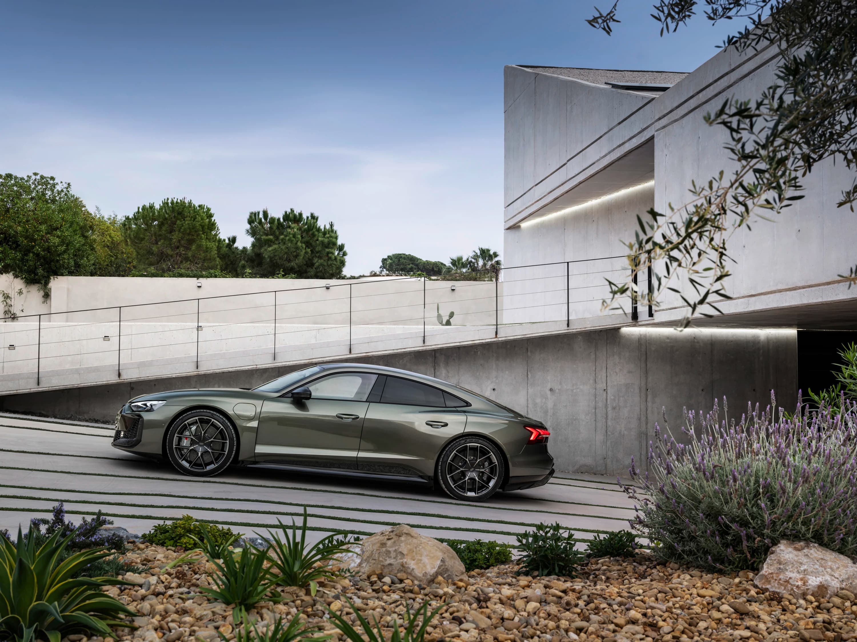 Audi RS e-tron GT performance photo