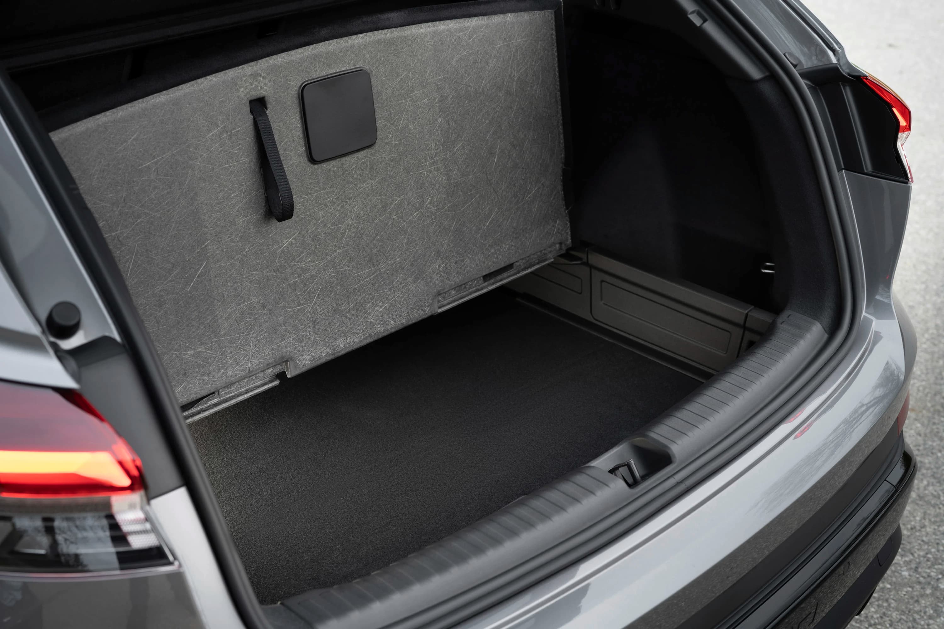 Audi Q4 45 e-tron quattro photo