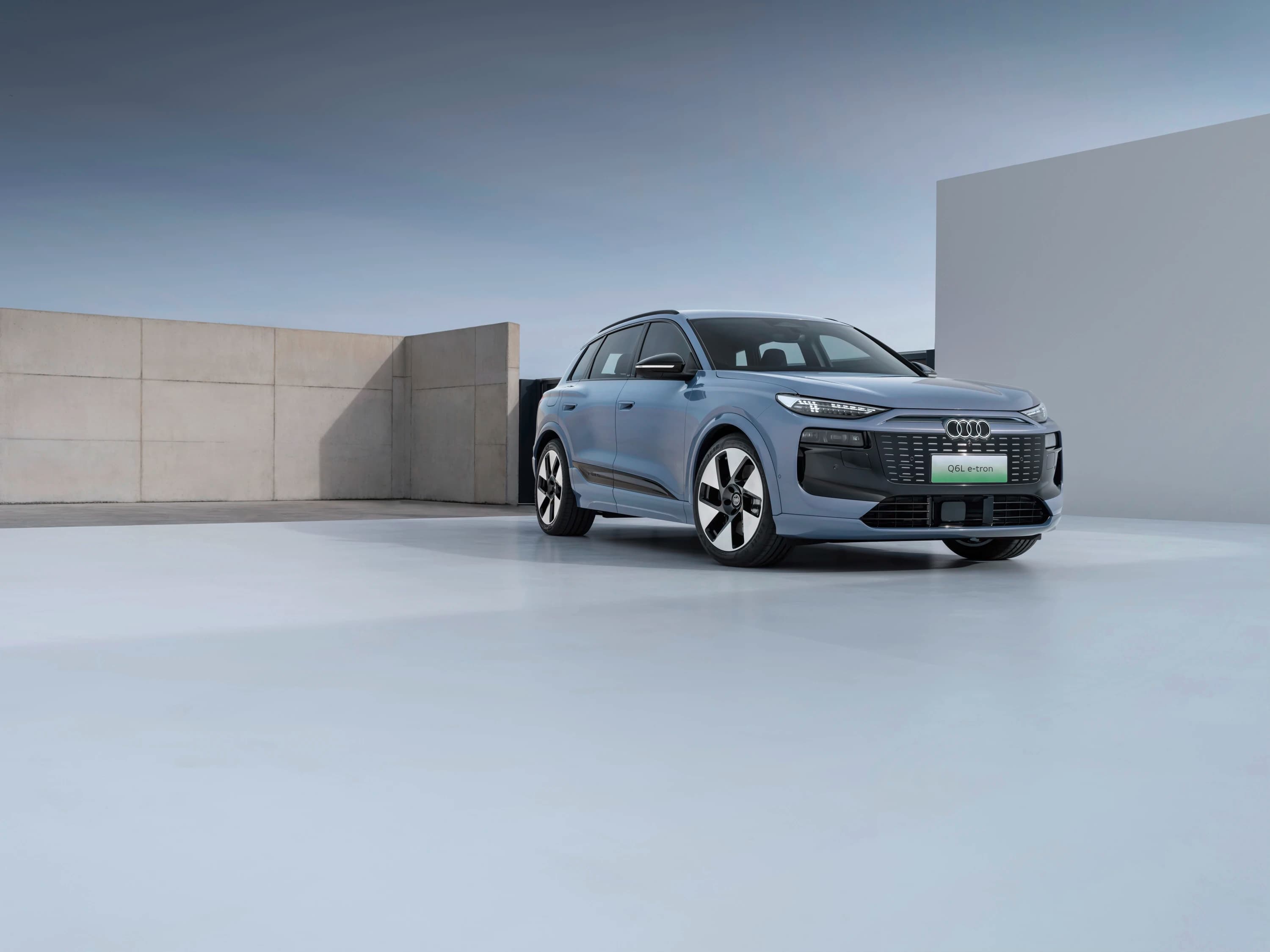 Audi Q6L e-tron quattro photo