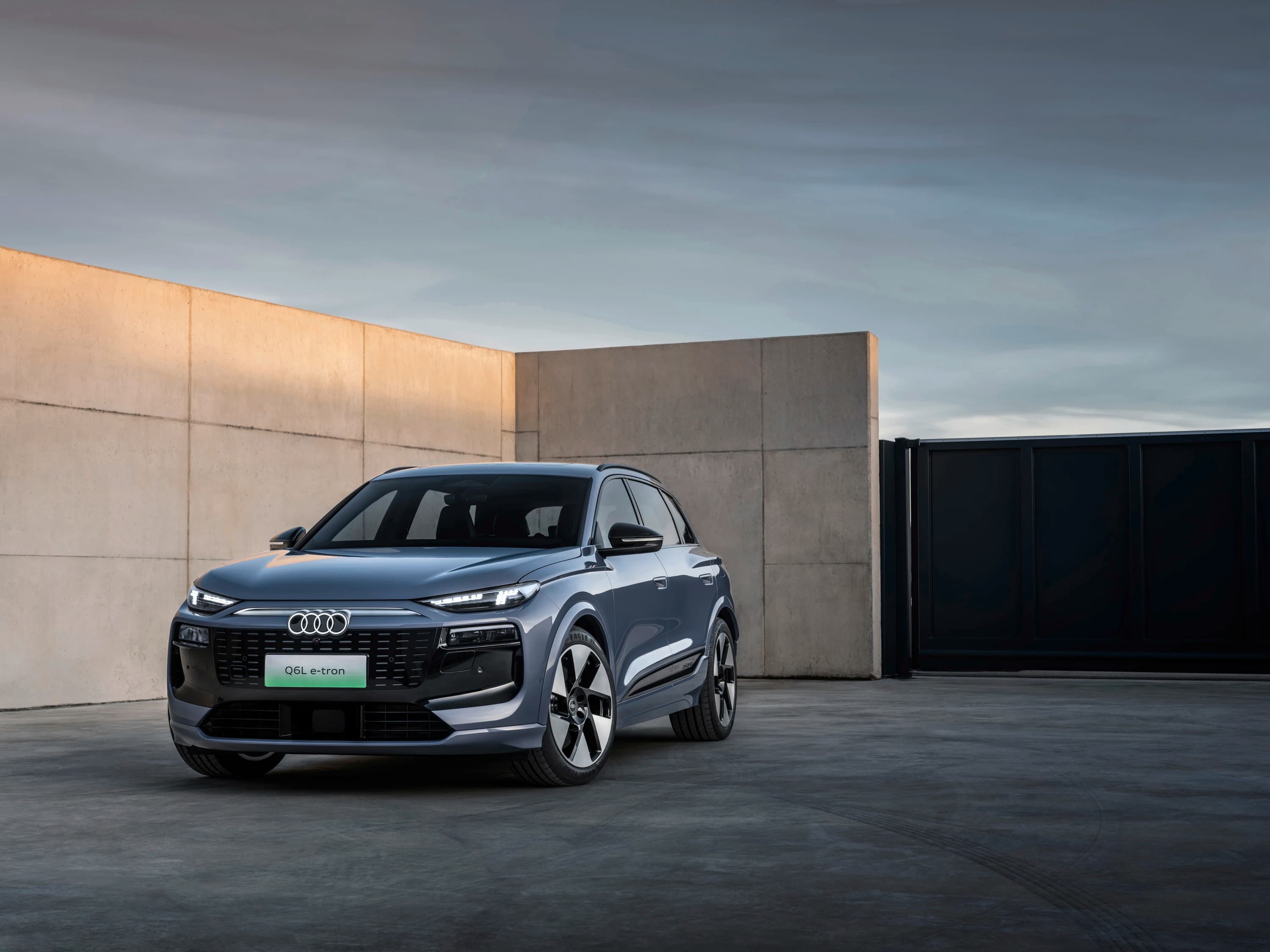 Audi Q6L e-tron quattro photo