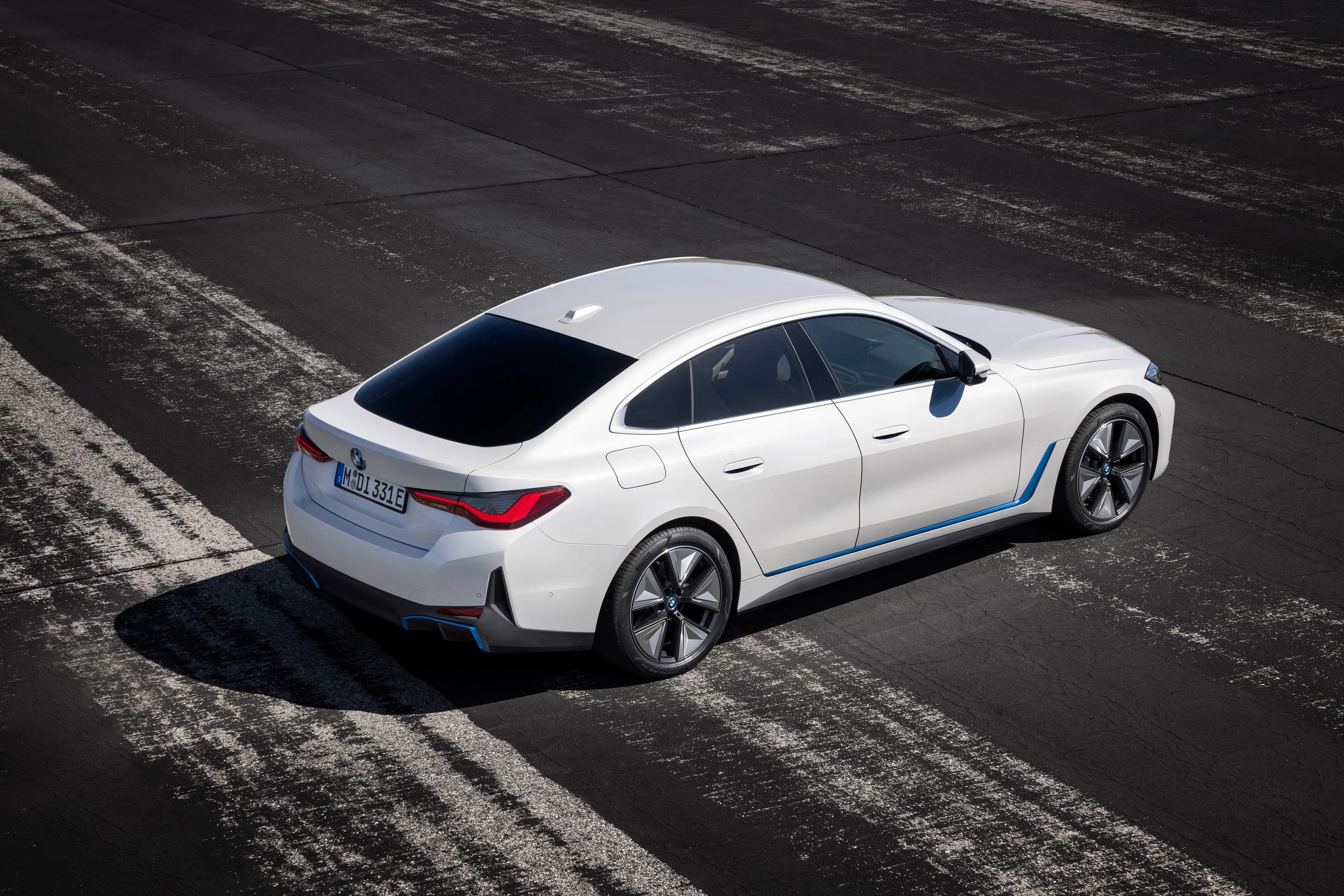 BMW i4 eDrive35 photo