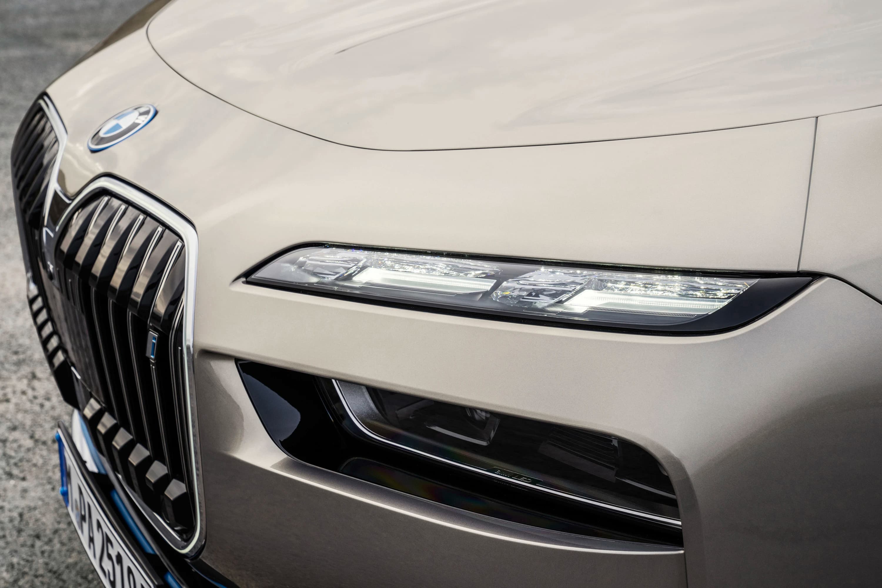 BMW i7 xDrive60 (GEN1) photo
