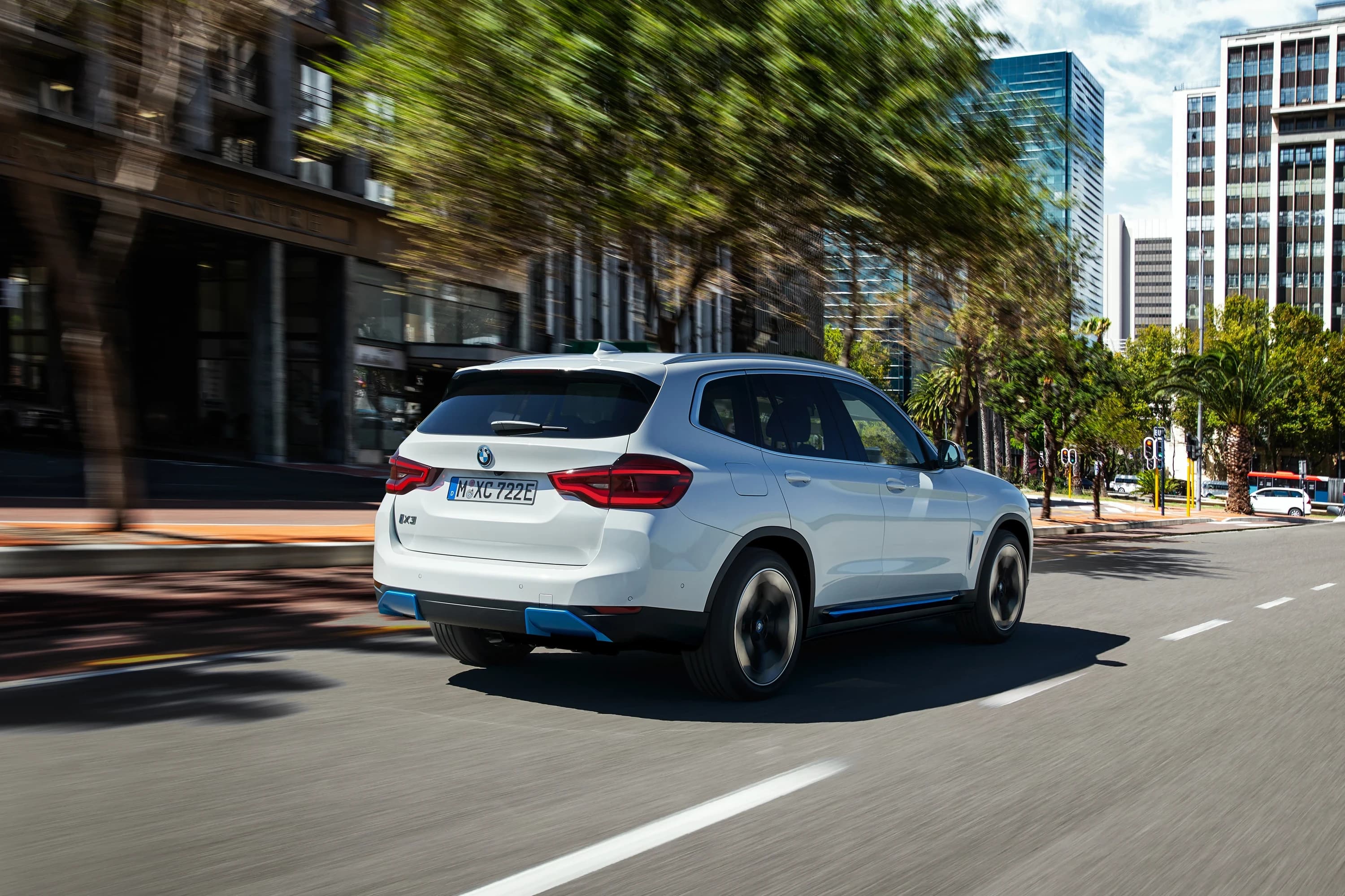 BMW iX3 (GEN1) photo