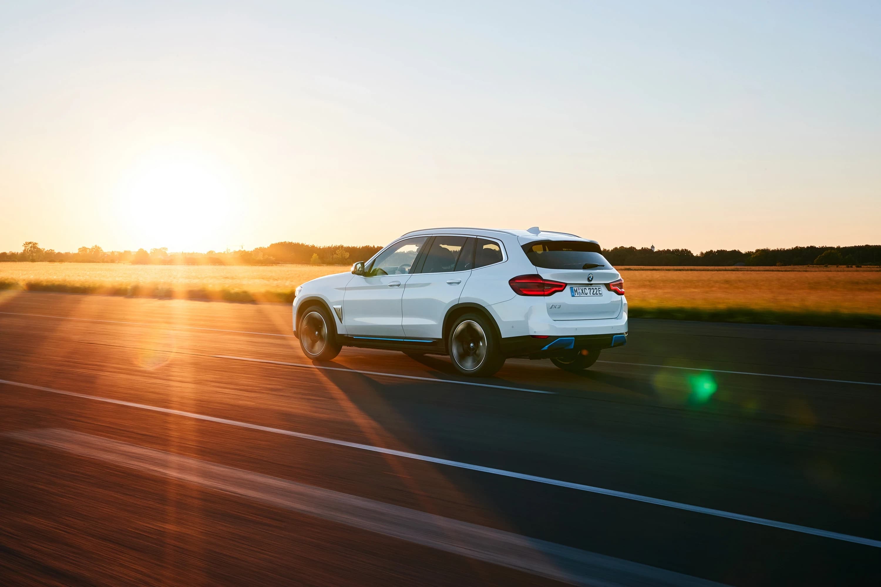 BMW iX3 (GEN1) photo
