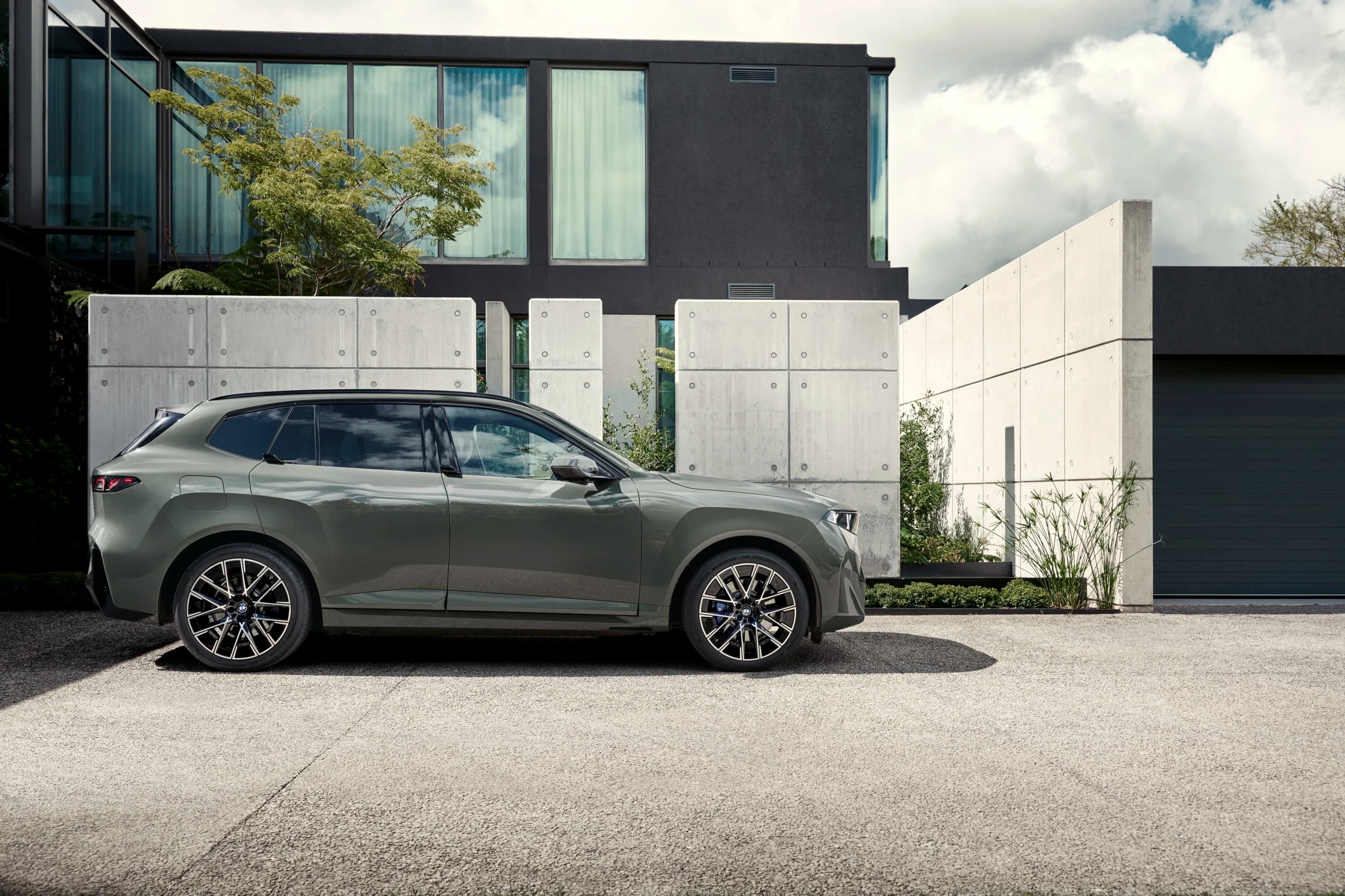 BMW iX5 60 xDrive photo