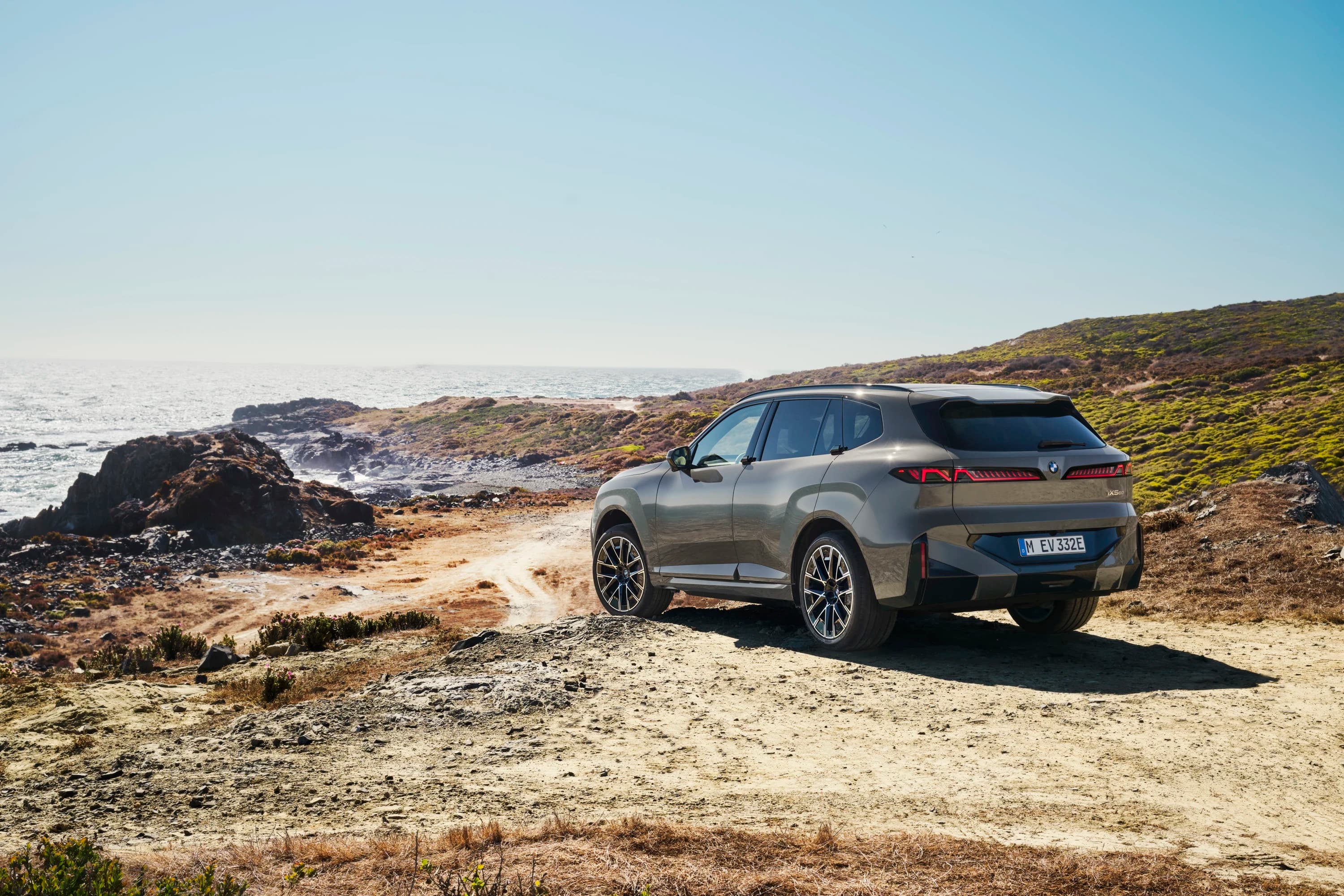 BMW iX5 60 xDrive photo