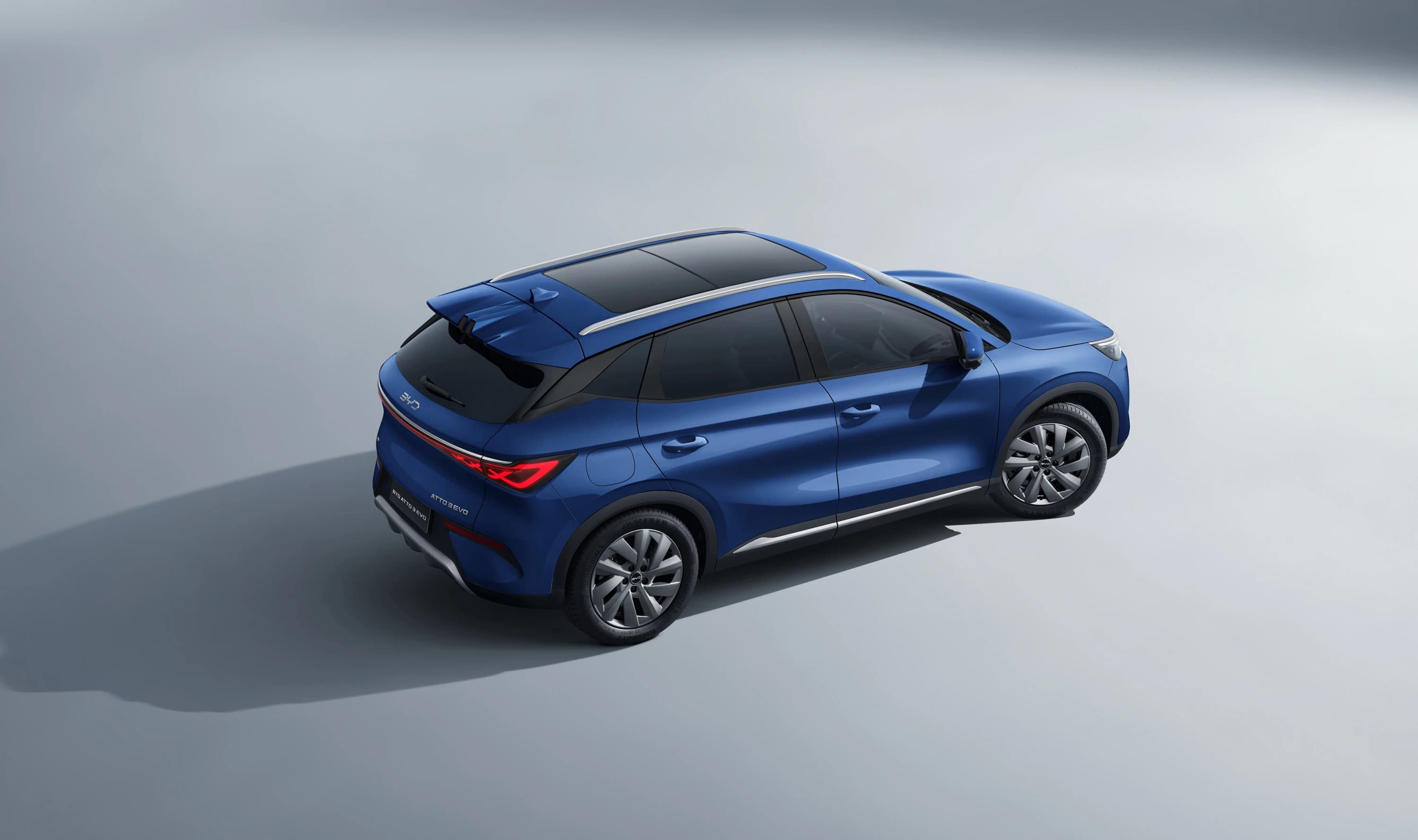 BYD ATTO 3 EVO AWD photo