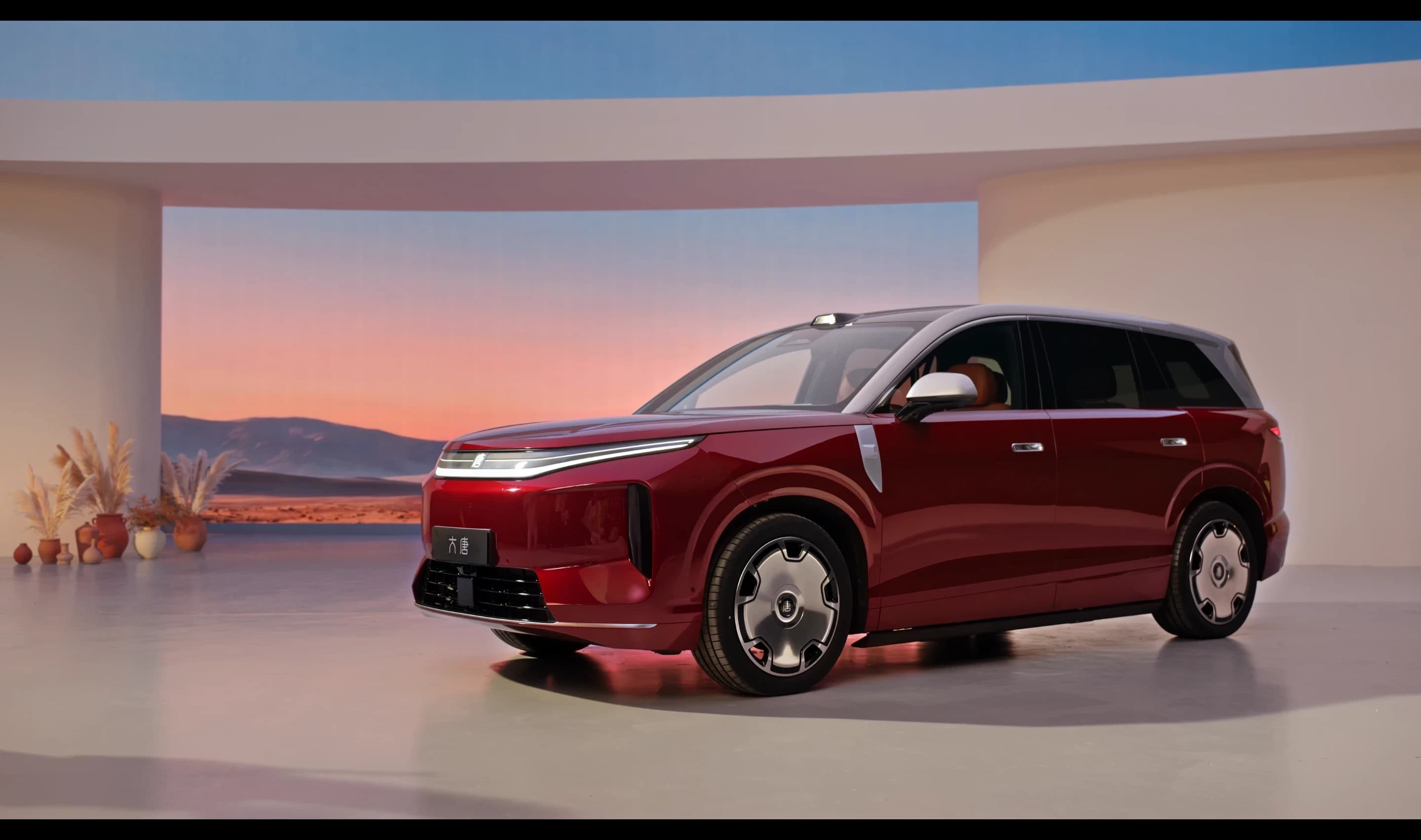 BYD Great Tang EV 950 RWD photo