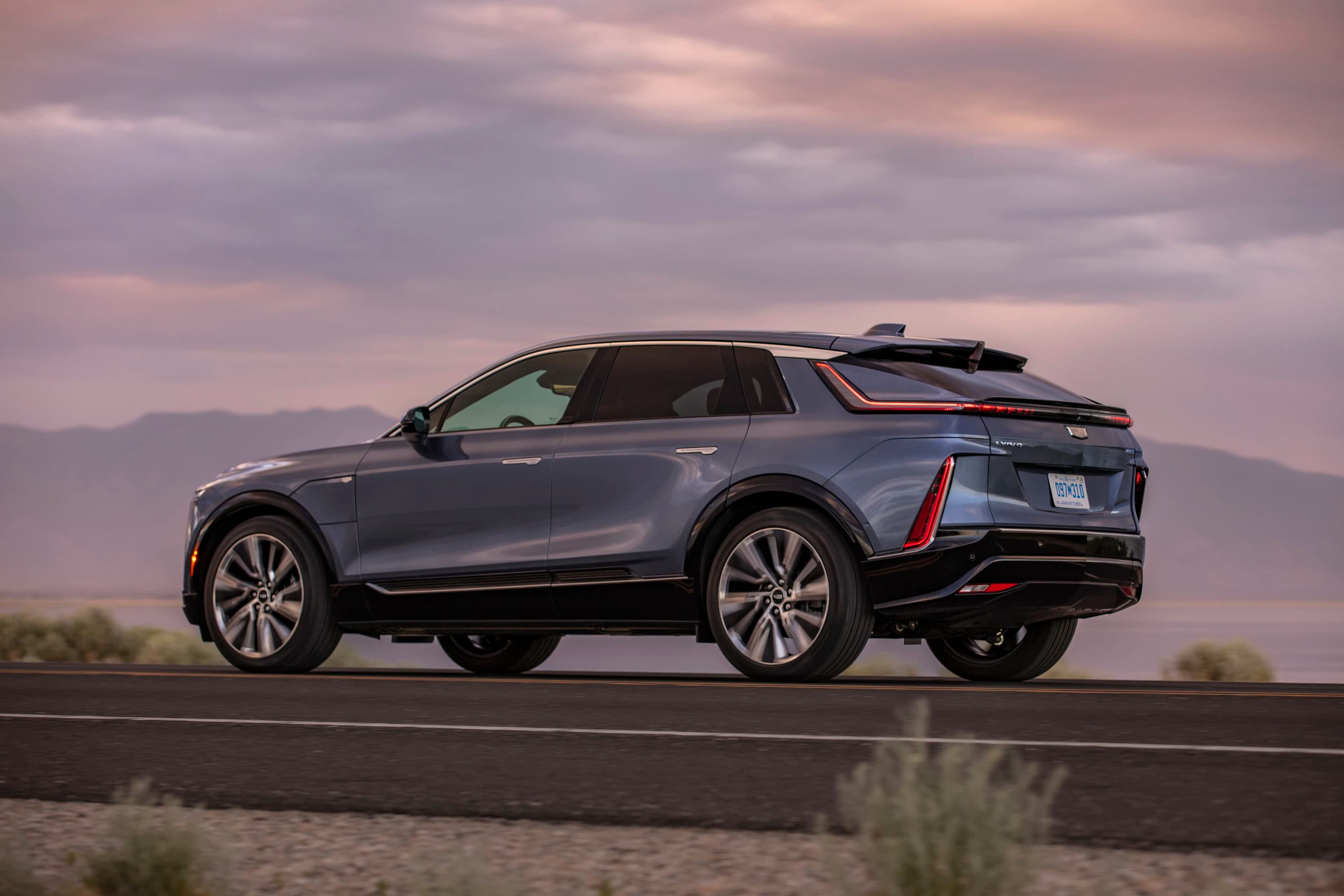 Cadillac LYRIQ AWD photo