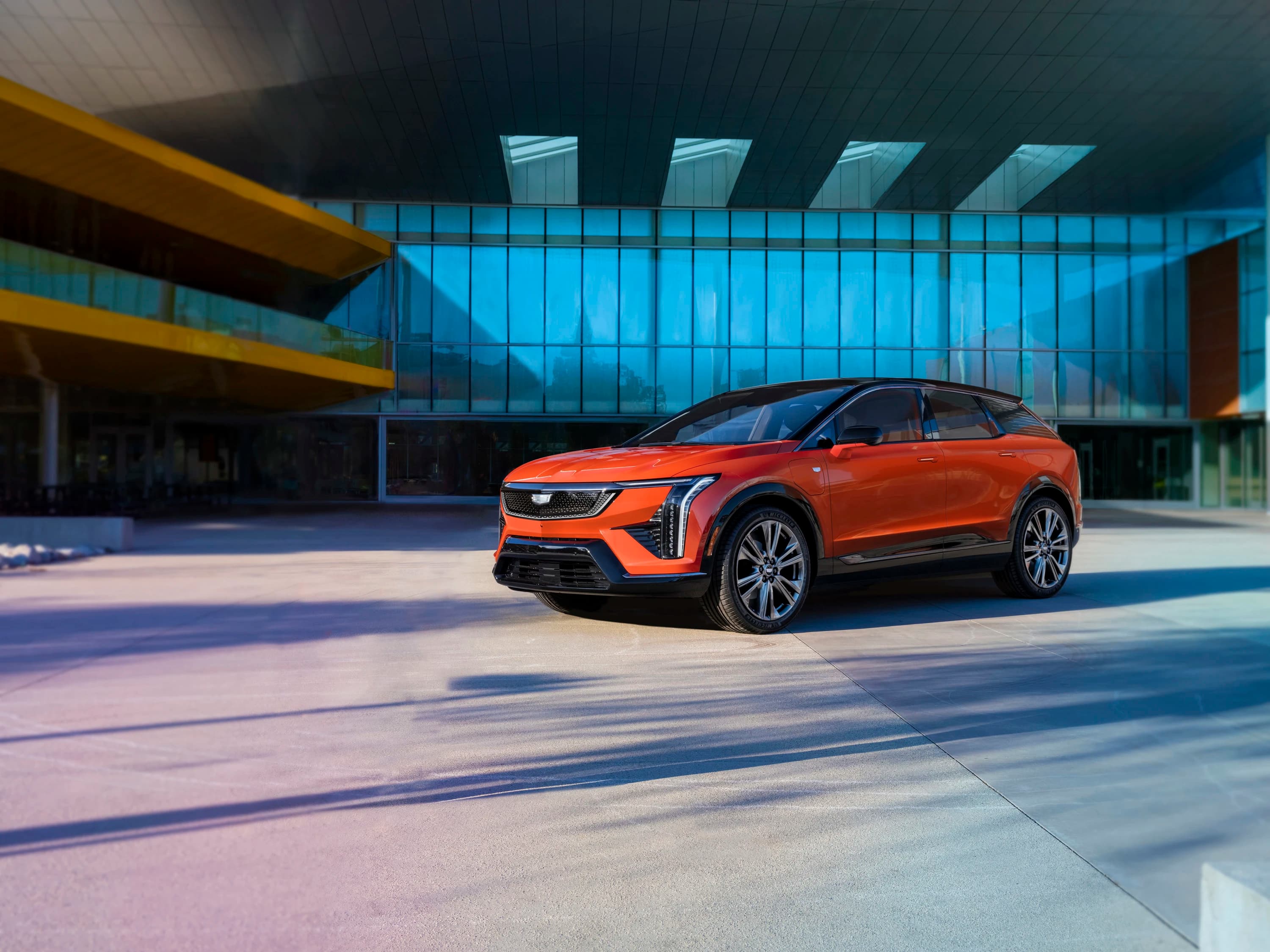 Cadillac OPTIQ AWD photo