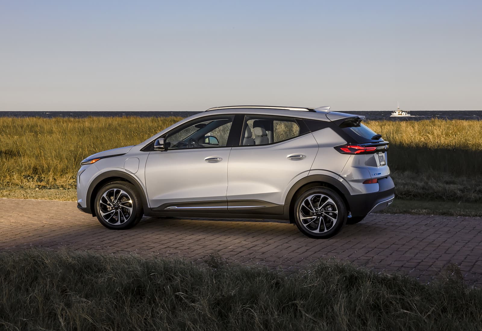 Chevrolet Bolt EUV photo