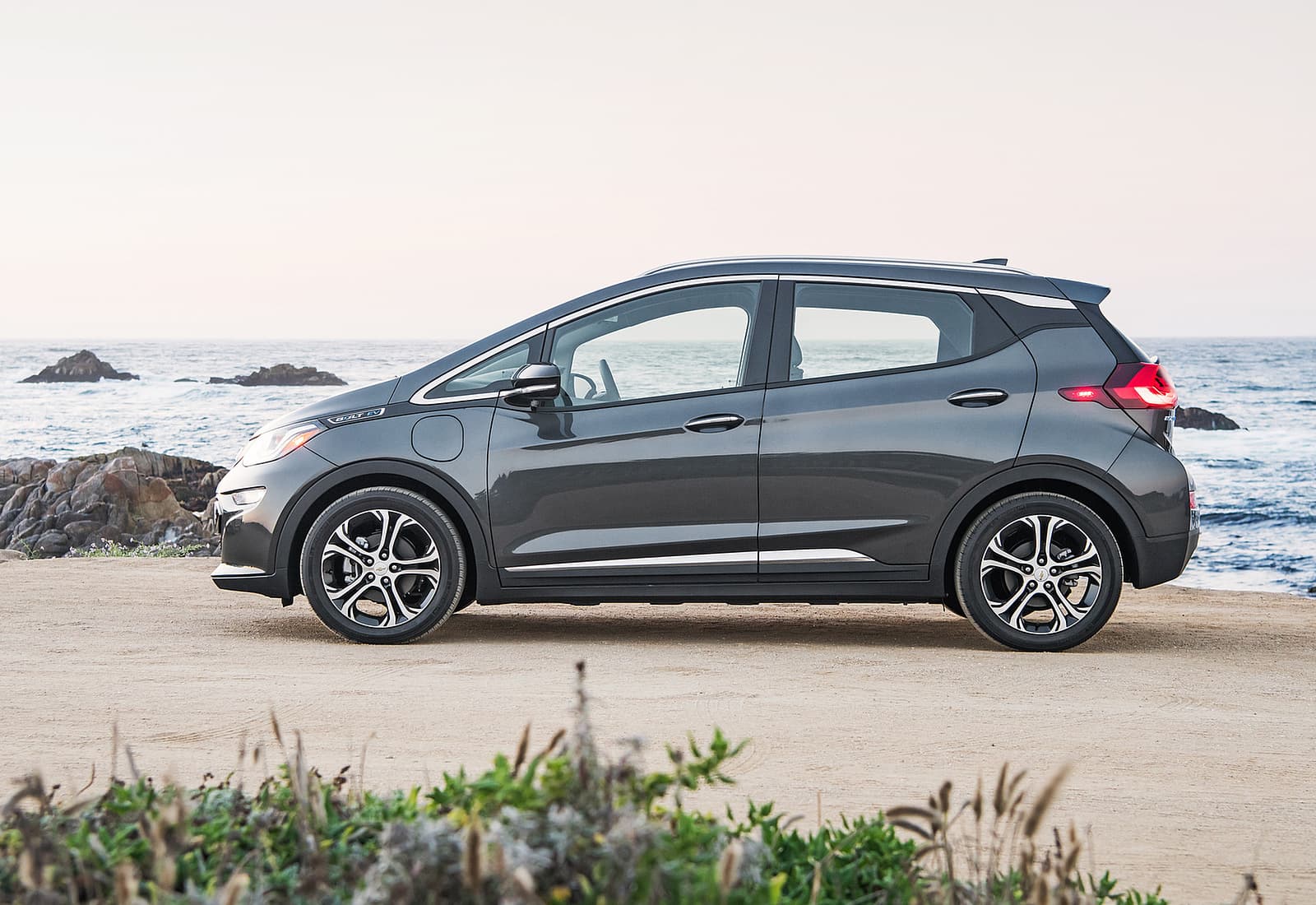 Chevrolet Bolt EV 66 kWh photo