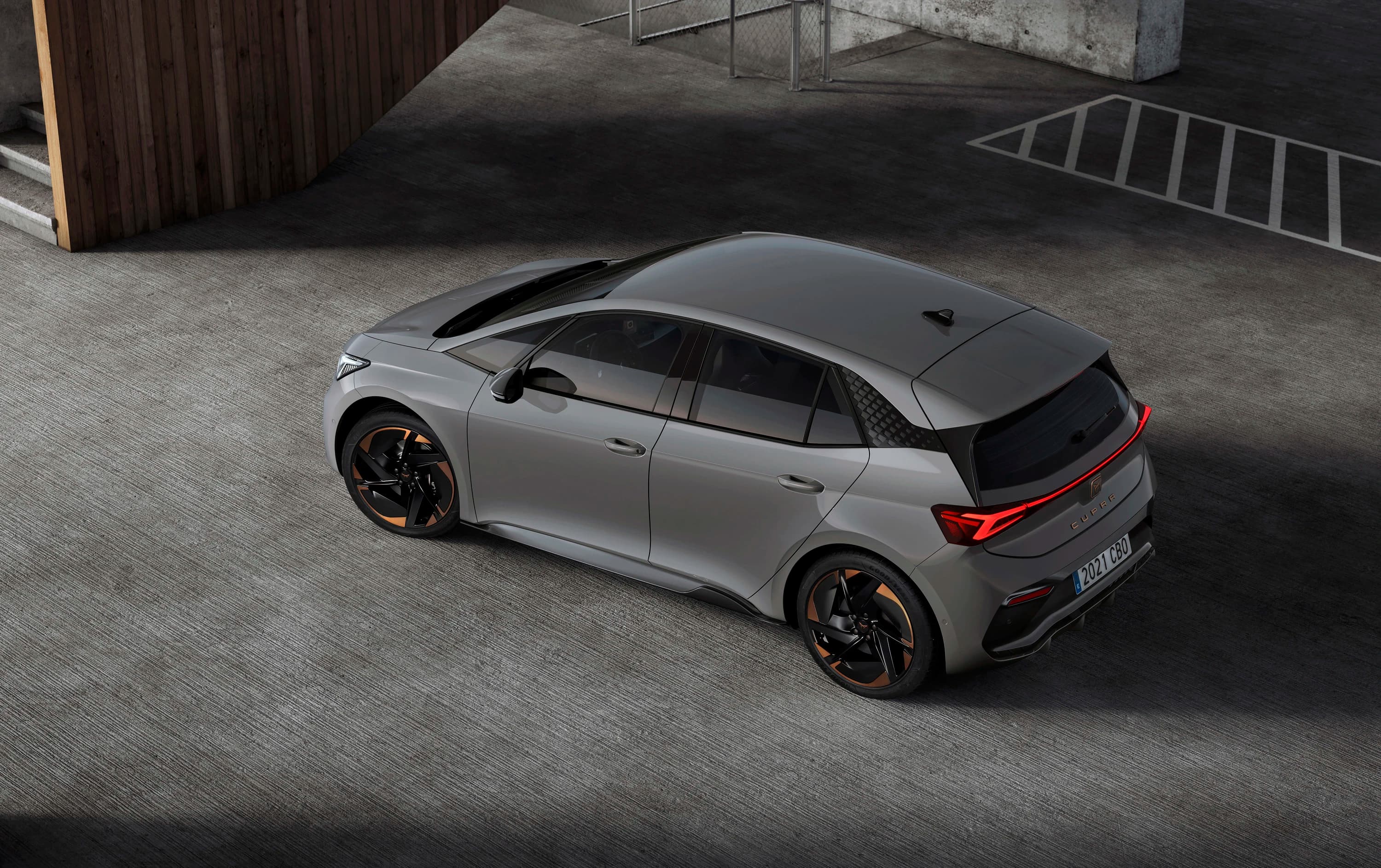 CUPRA BORN 77 e-BOOST photo