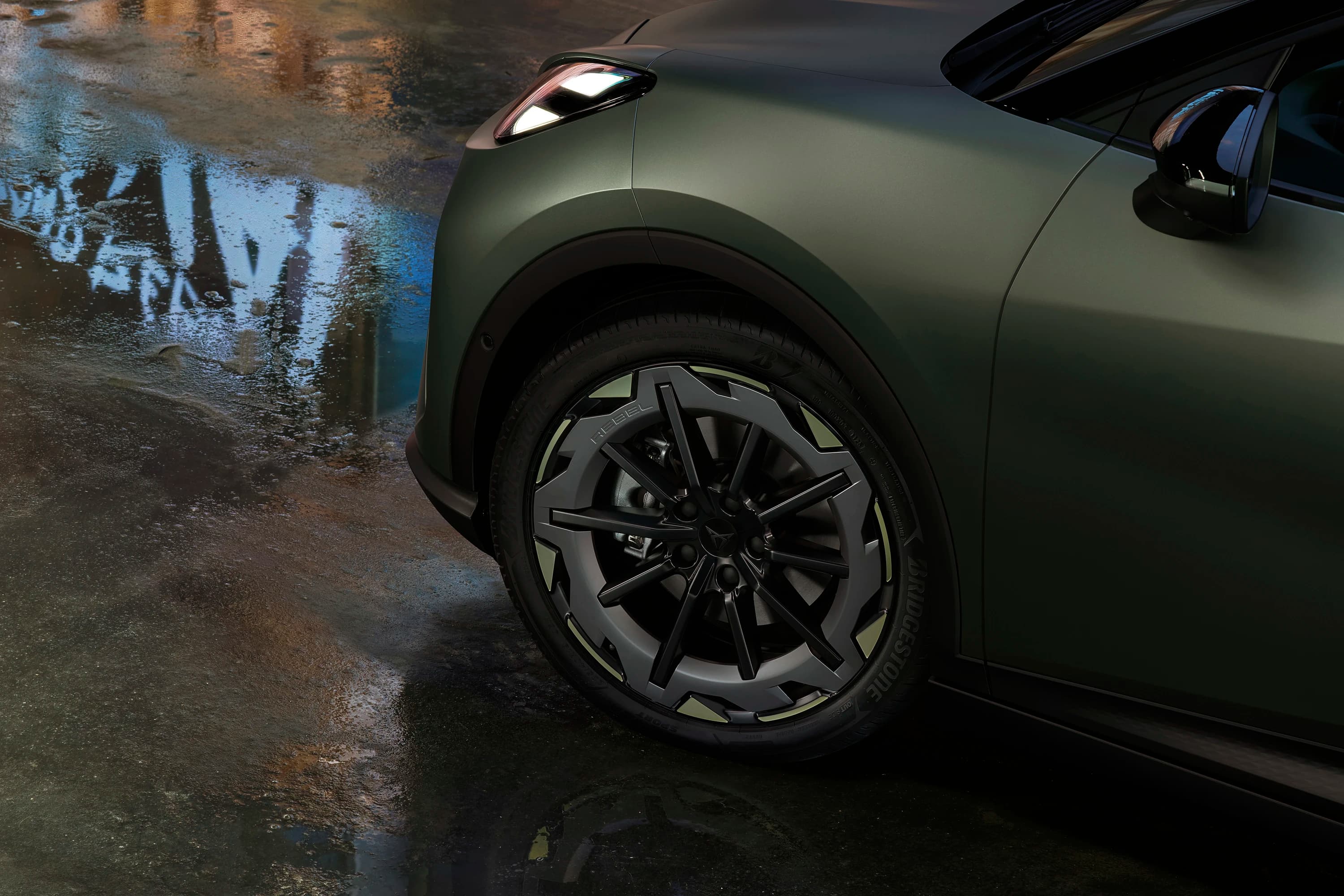 CUPRA Raval photo