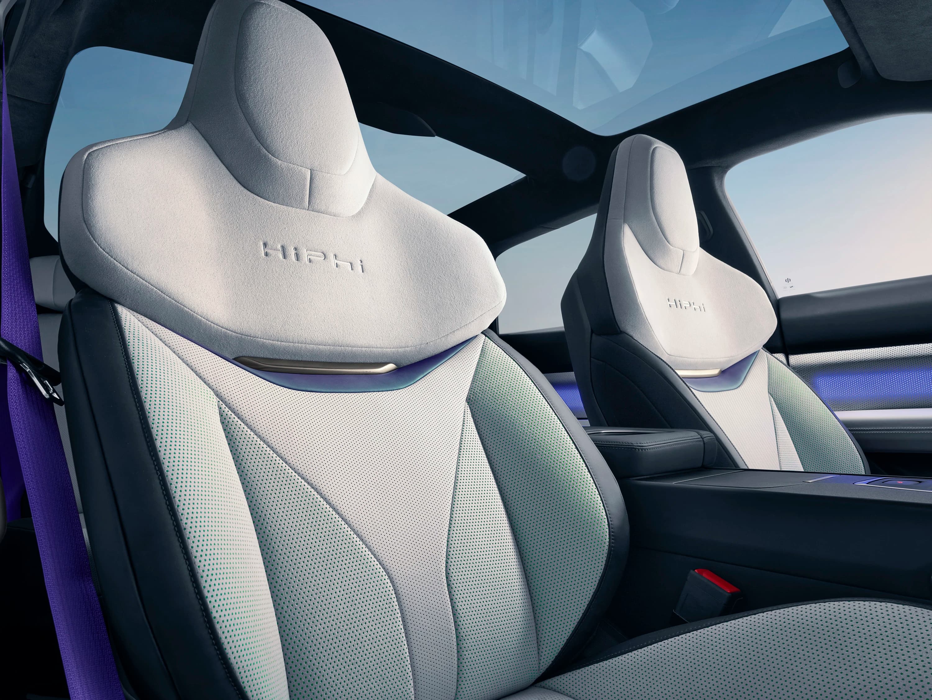 HiPhi Z 4 Seater photo