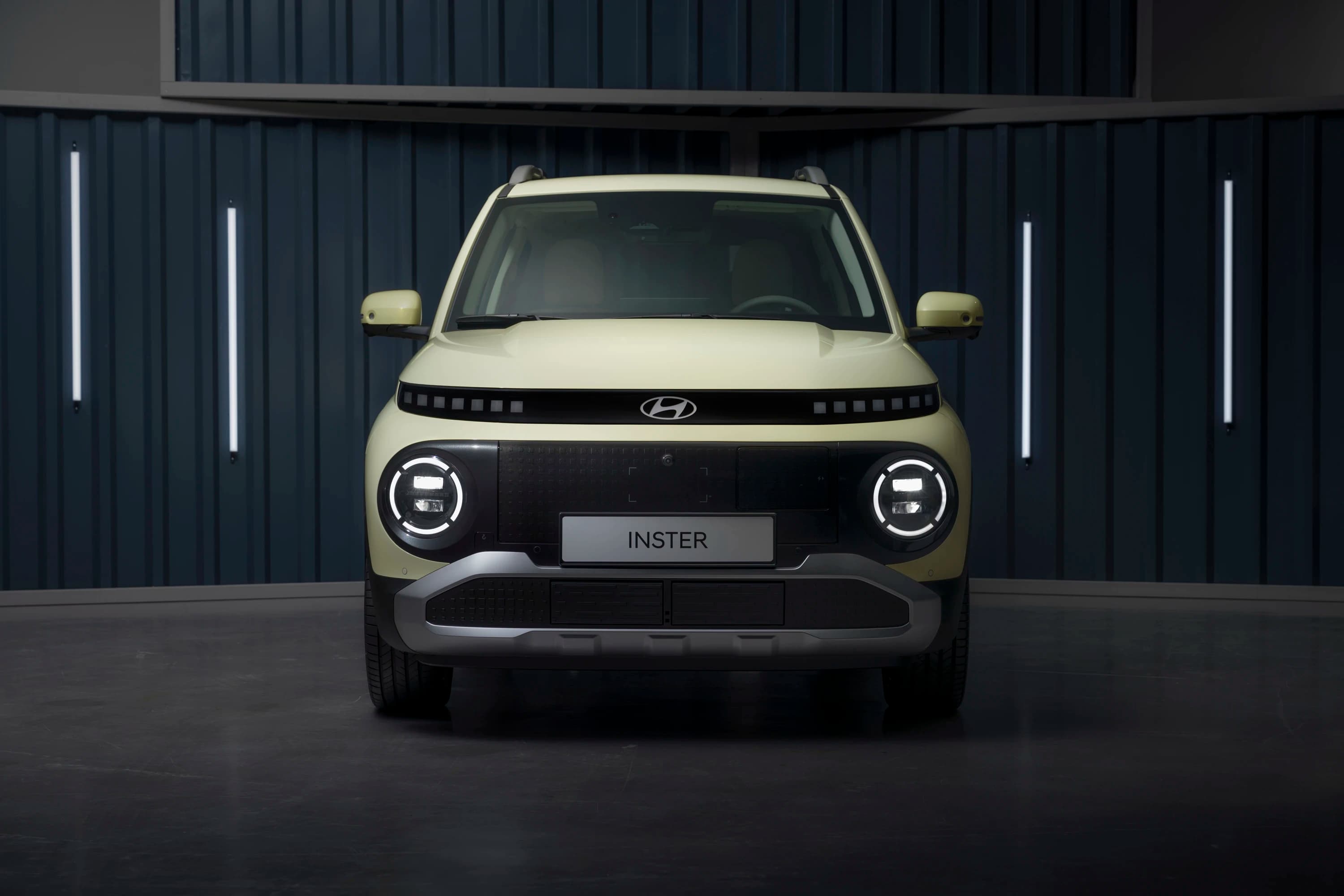 Hyundai INSTER Standard Range photo