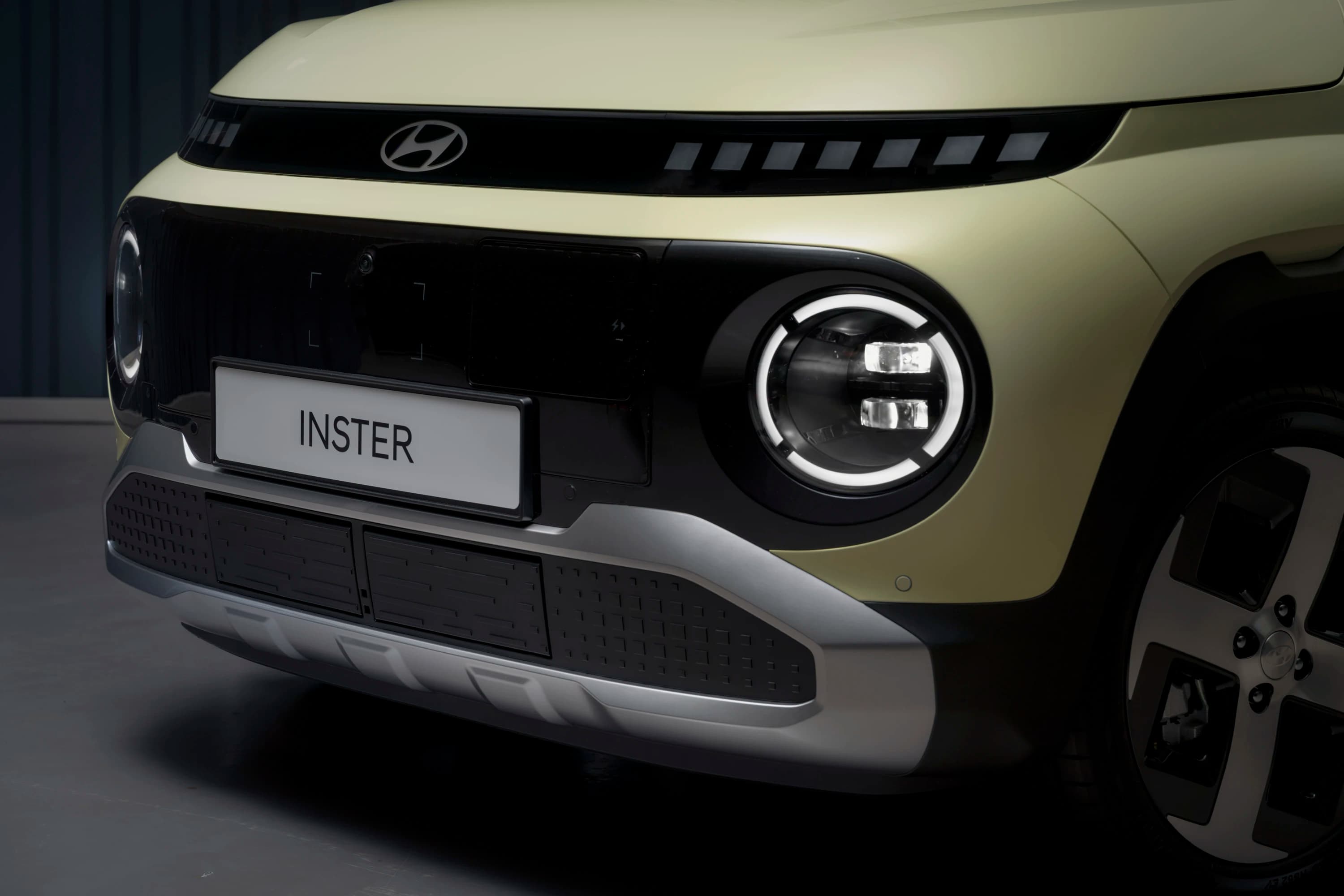 Hyundai INSTER Standard Range photo