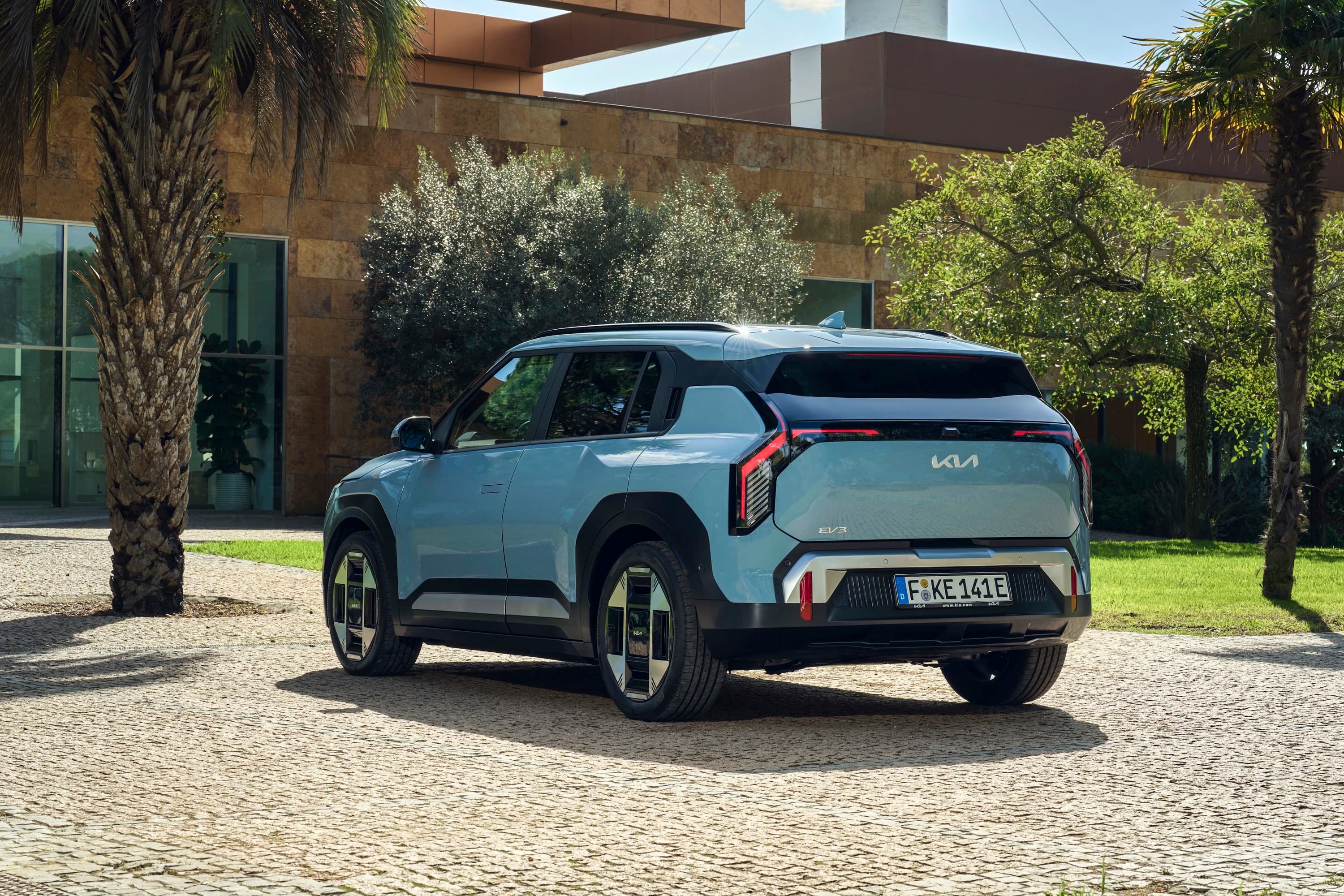 Kia EV3 Standard Range photo