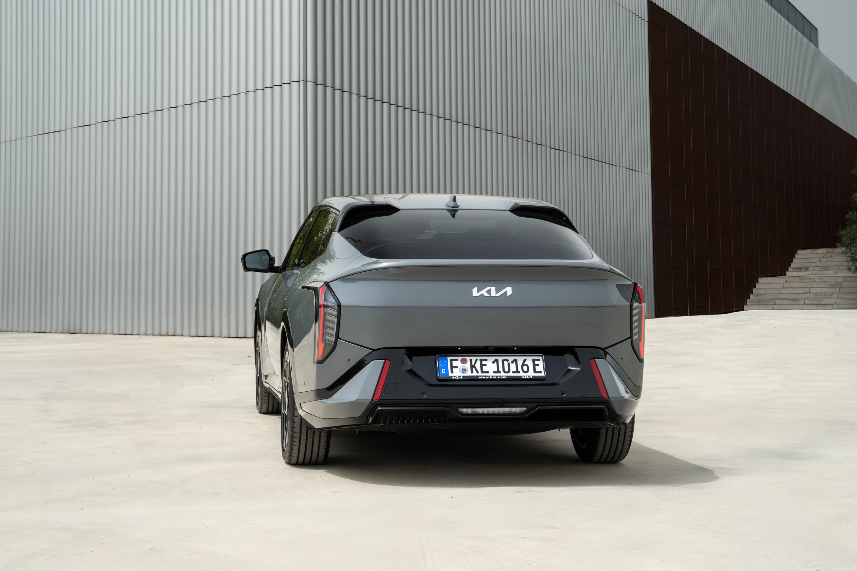 Kia EV4 Fastback Standard Range photo