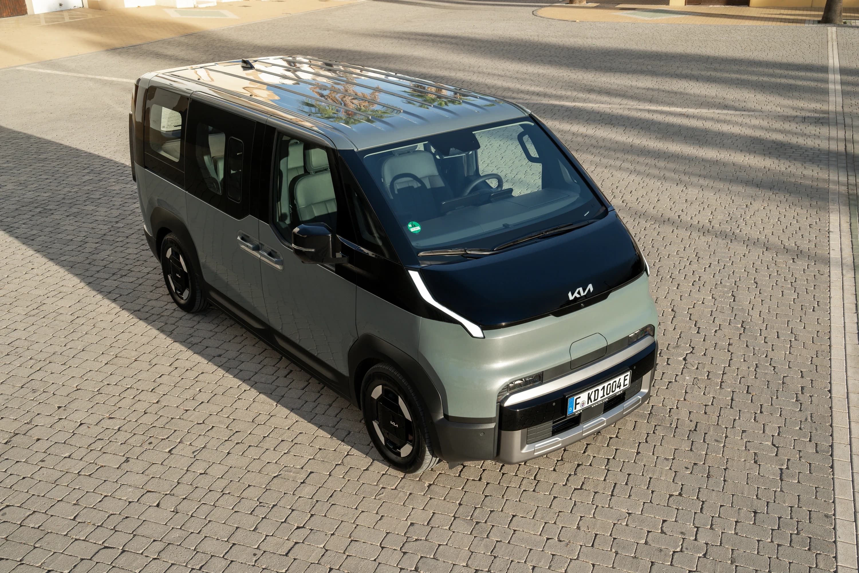 Kia PV5 Passenger Standard Range