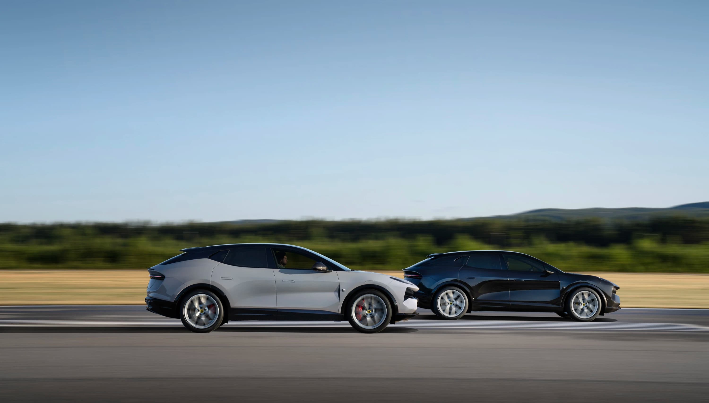 Lotus Eletre 900 photo