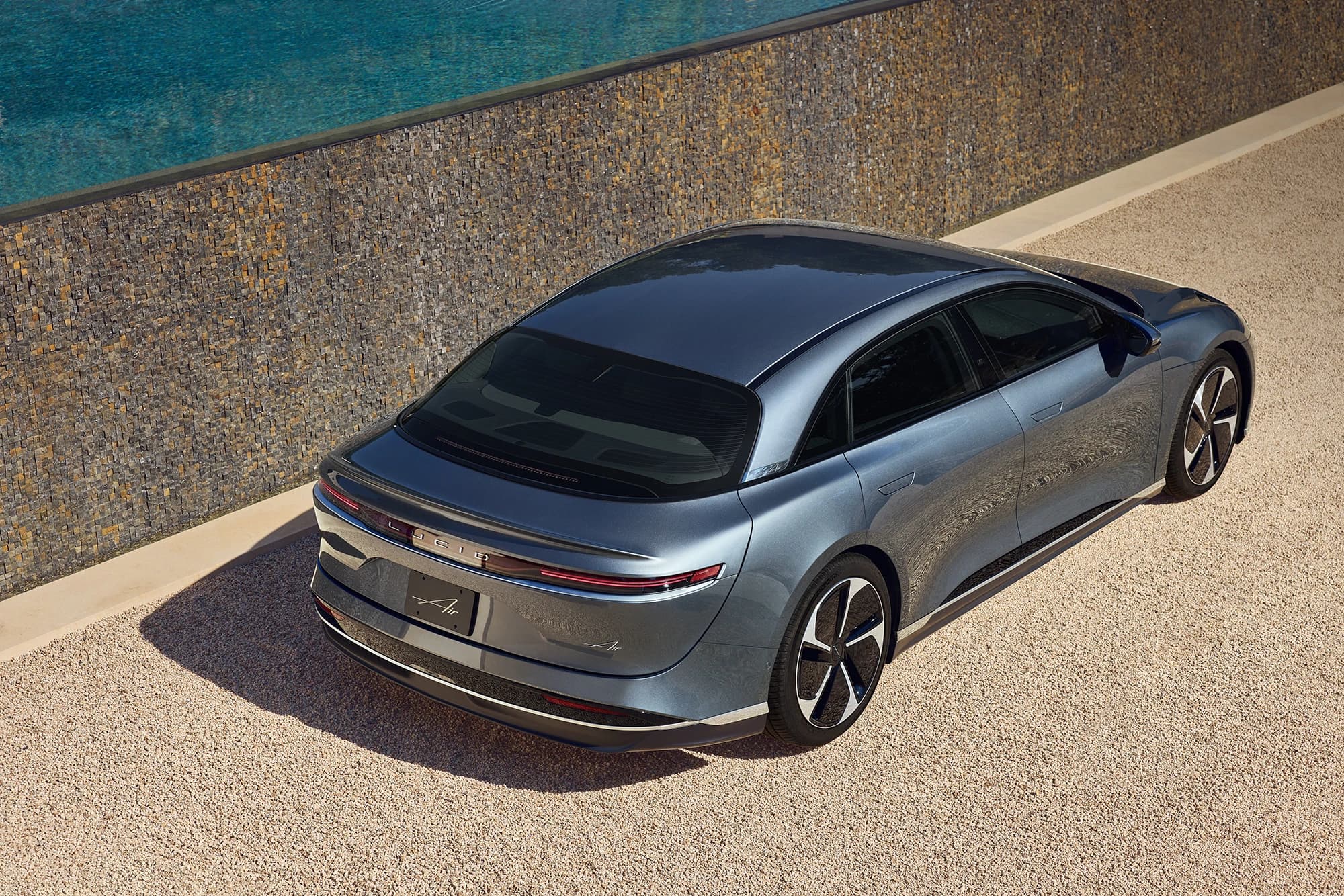 Lucid Air Pure photo