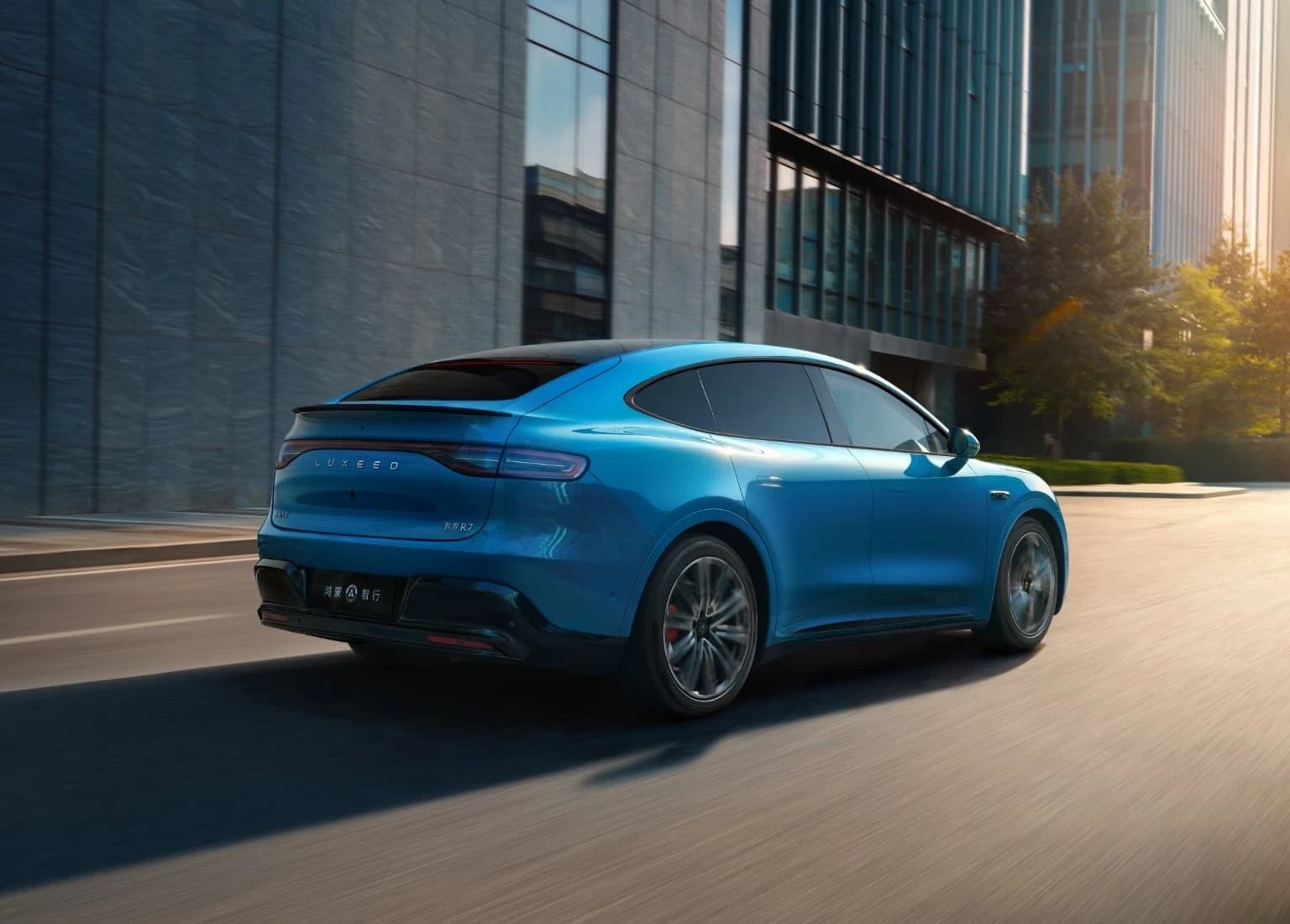 Luxeed R7 AWD 100 kWh photo
