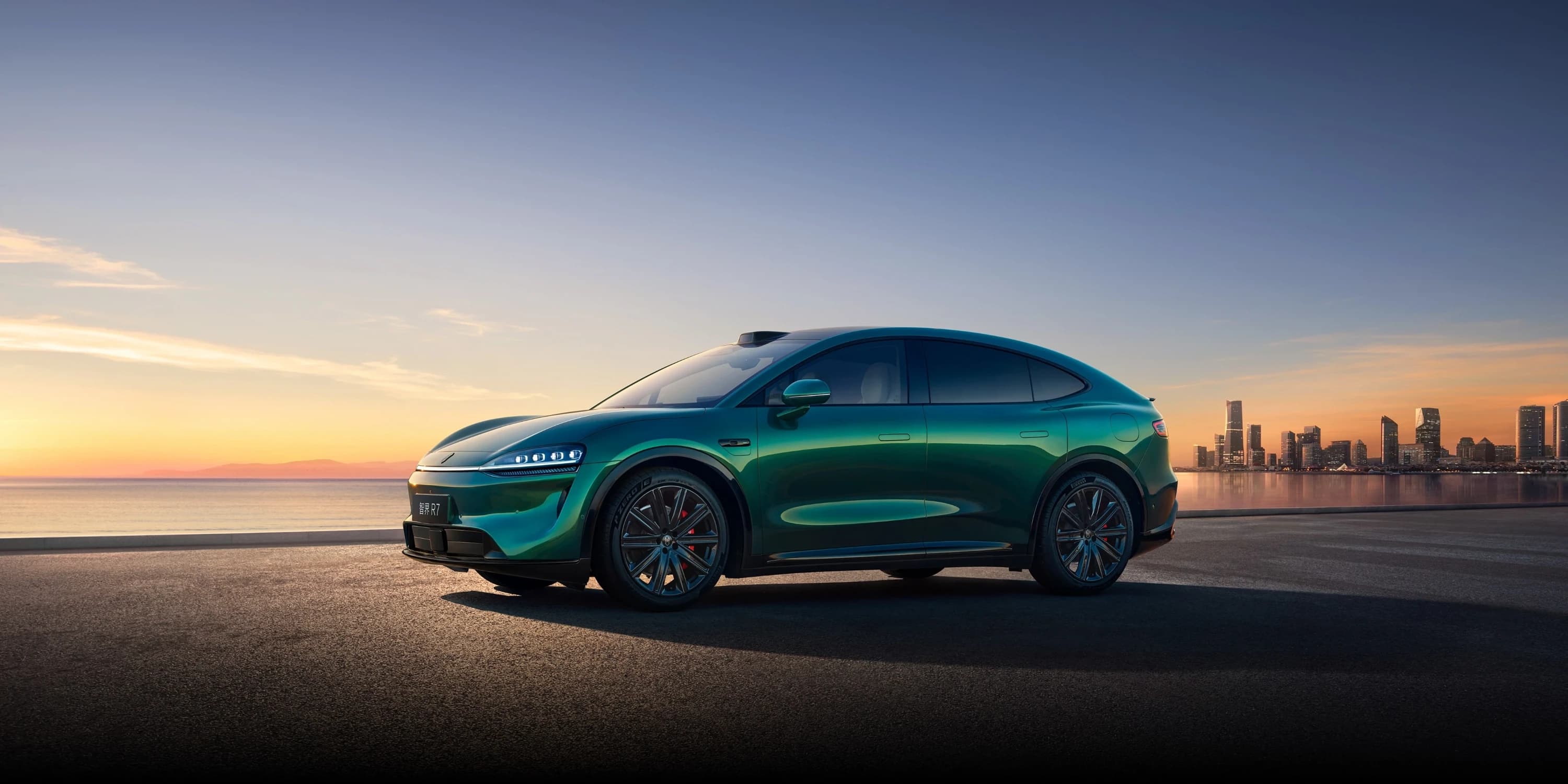 Luxeed R7 RWD 100 kWh photo