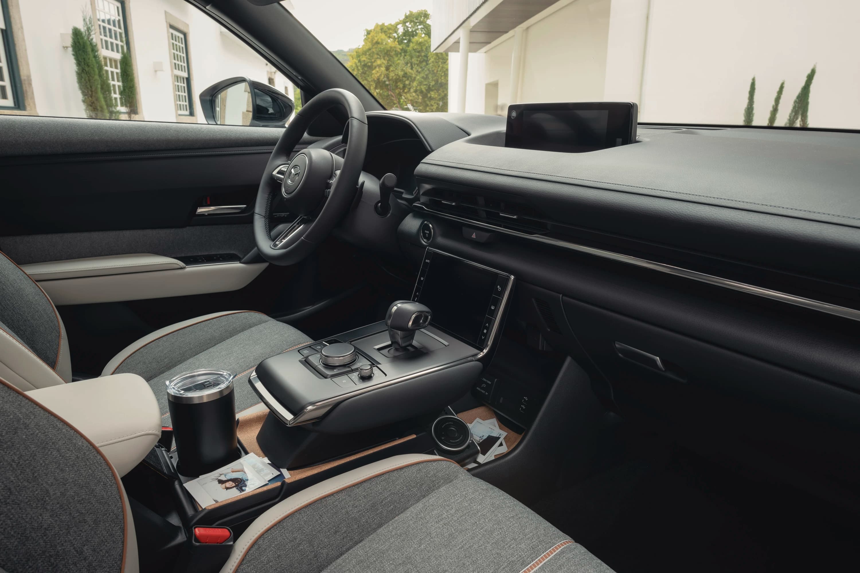 Mazda MX-30 e-Skyactiv EV photo