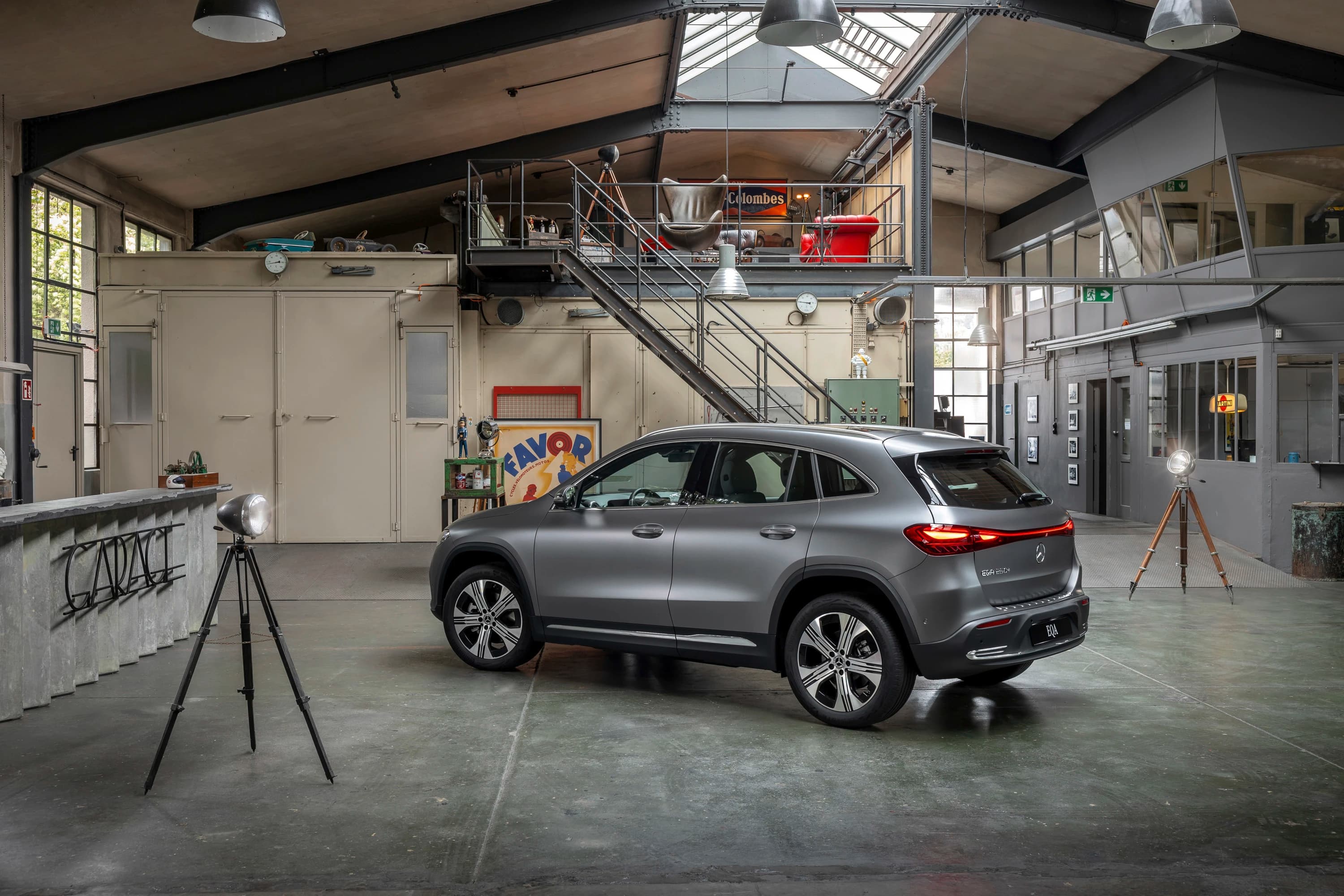 Mercedes-EQ EQA 250+ photo