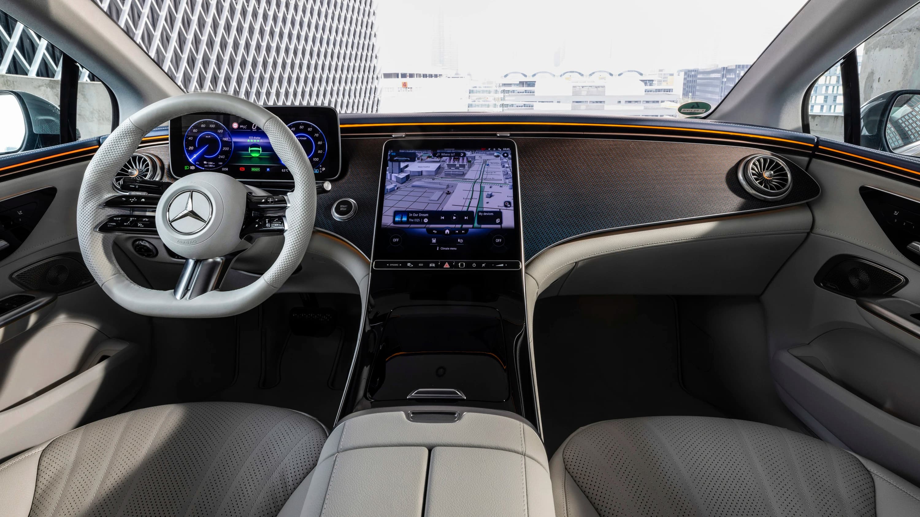 Mercedes-EQ EQE 500 4MATIC photo