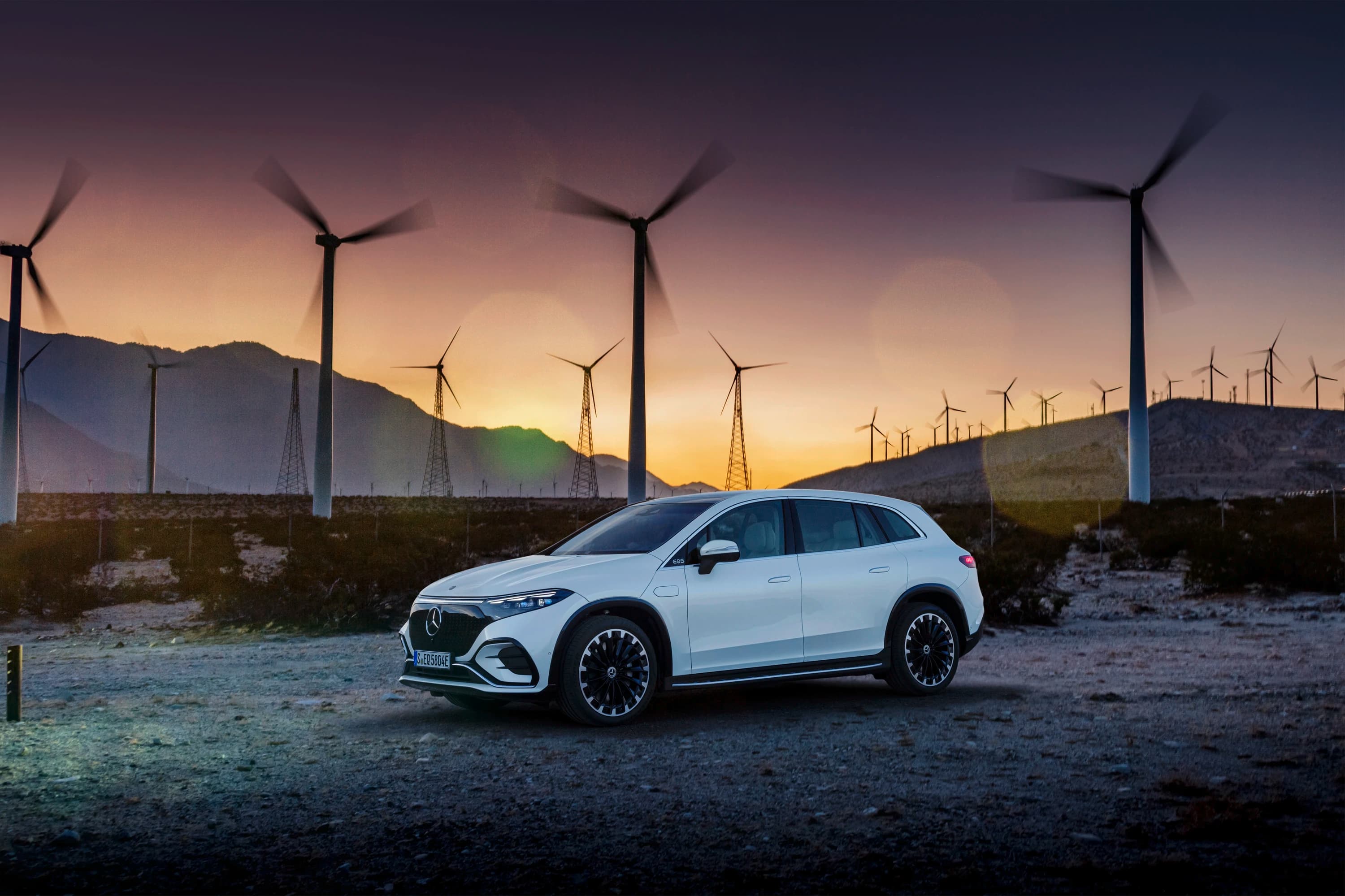 Mercedes-EQ EQS 450+ SUV photo