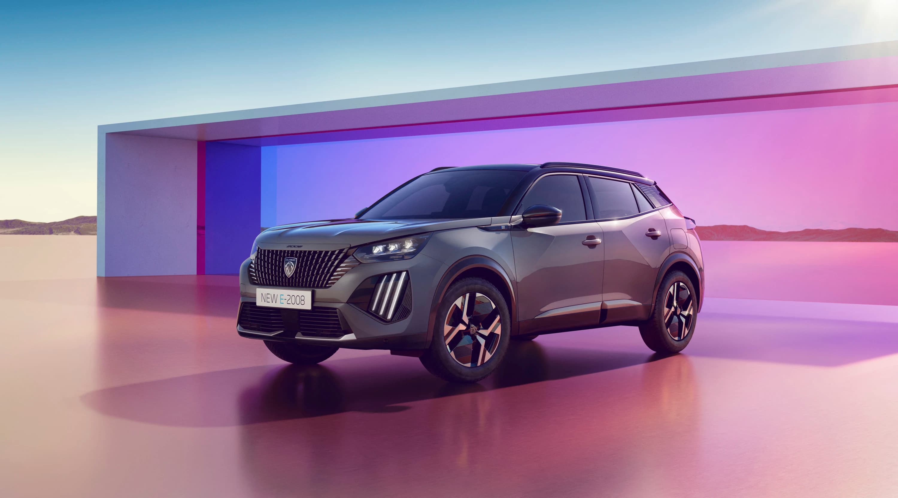 Peugeot E-2008 photo