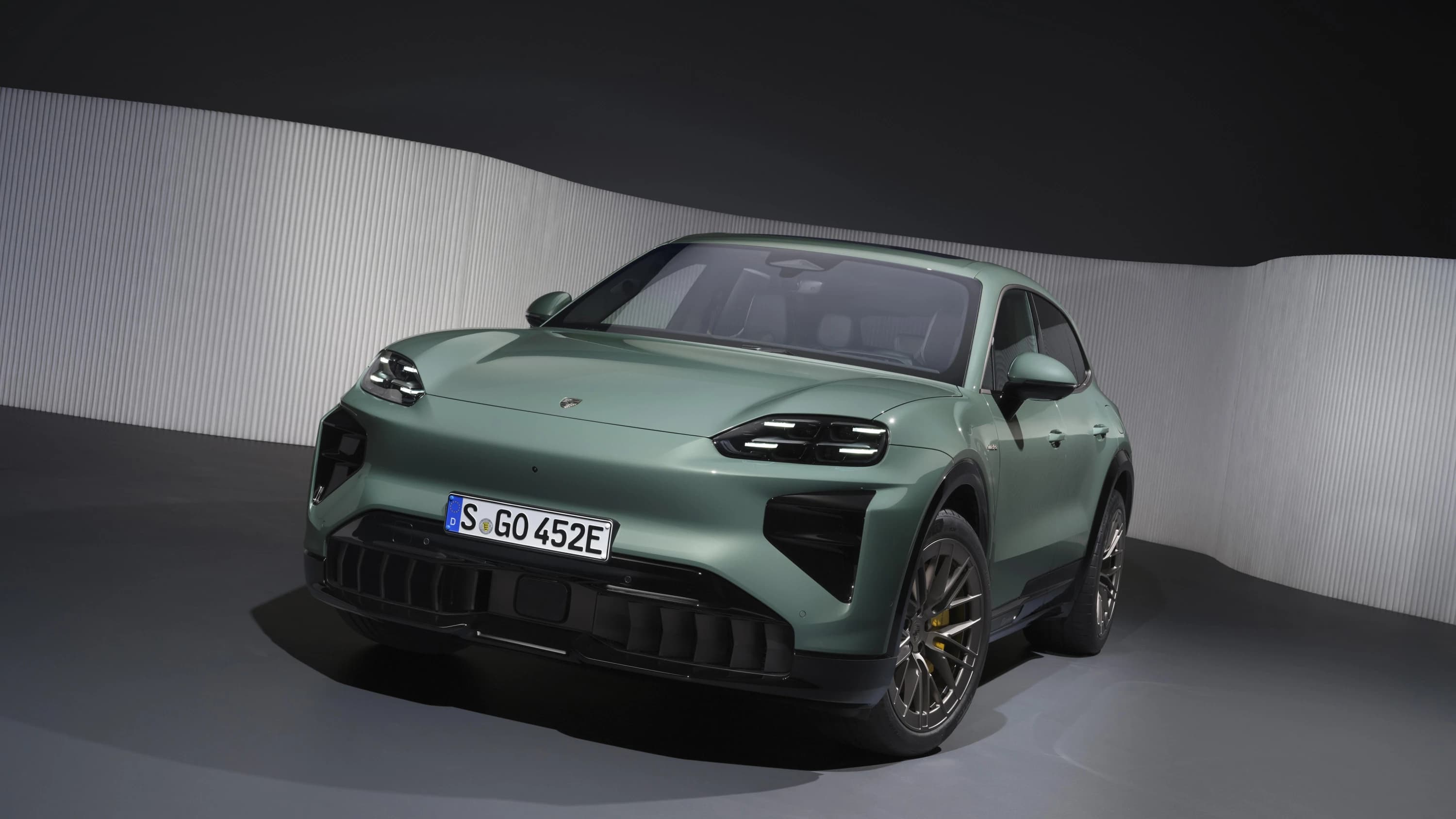 Porsche Cayenne Turbo photo