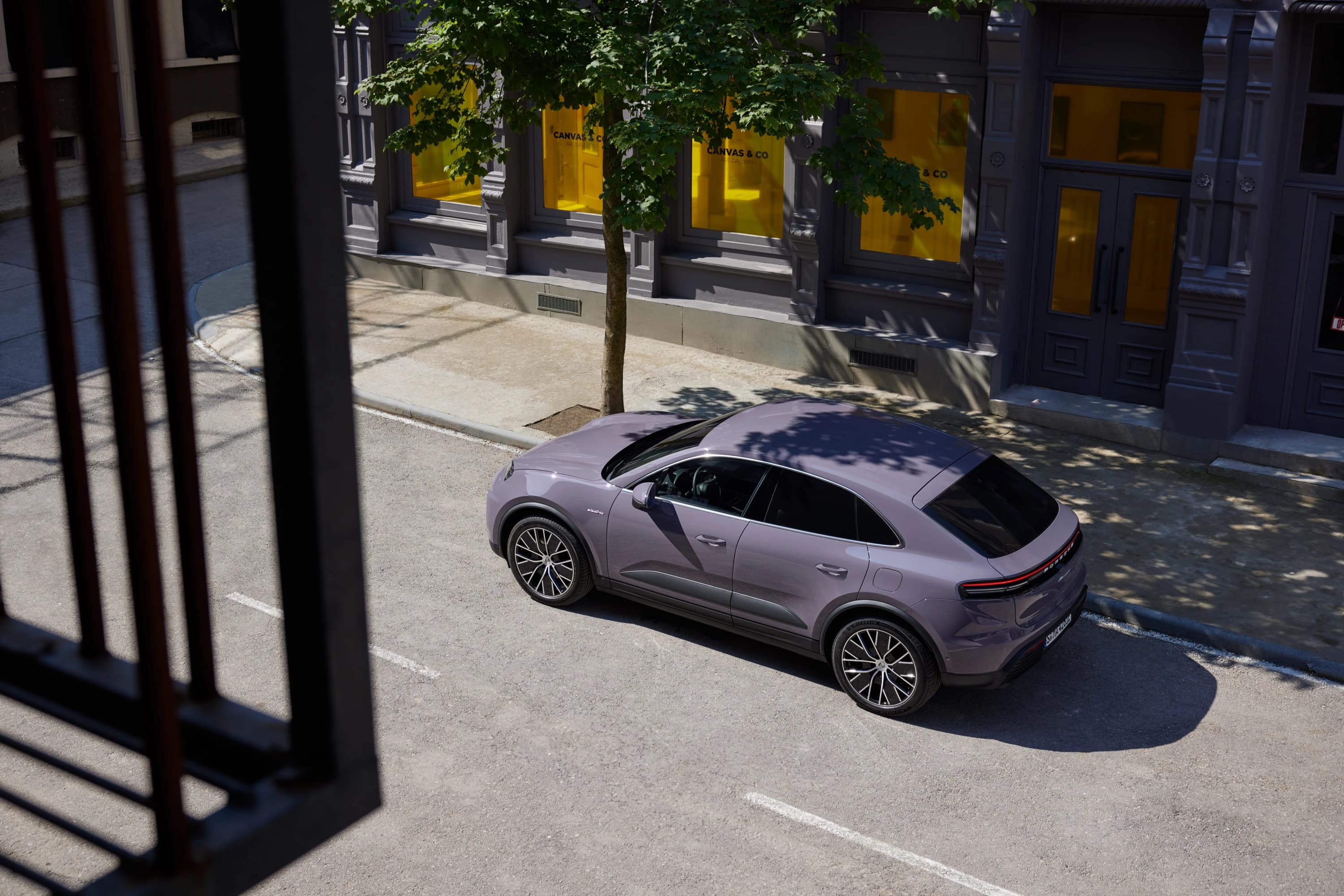 Porsche Macan 4 photo