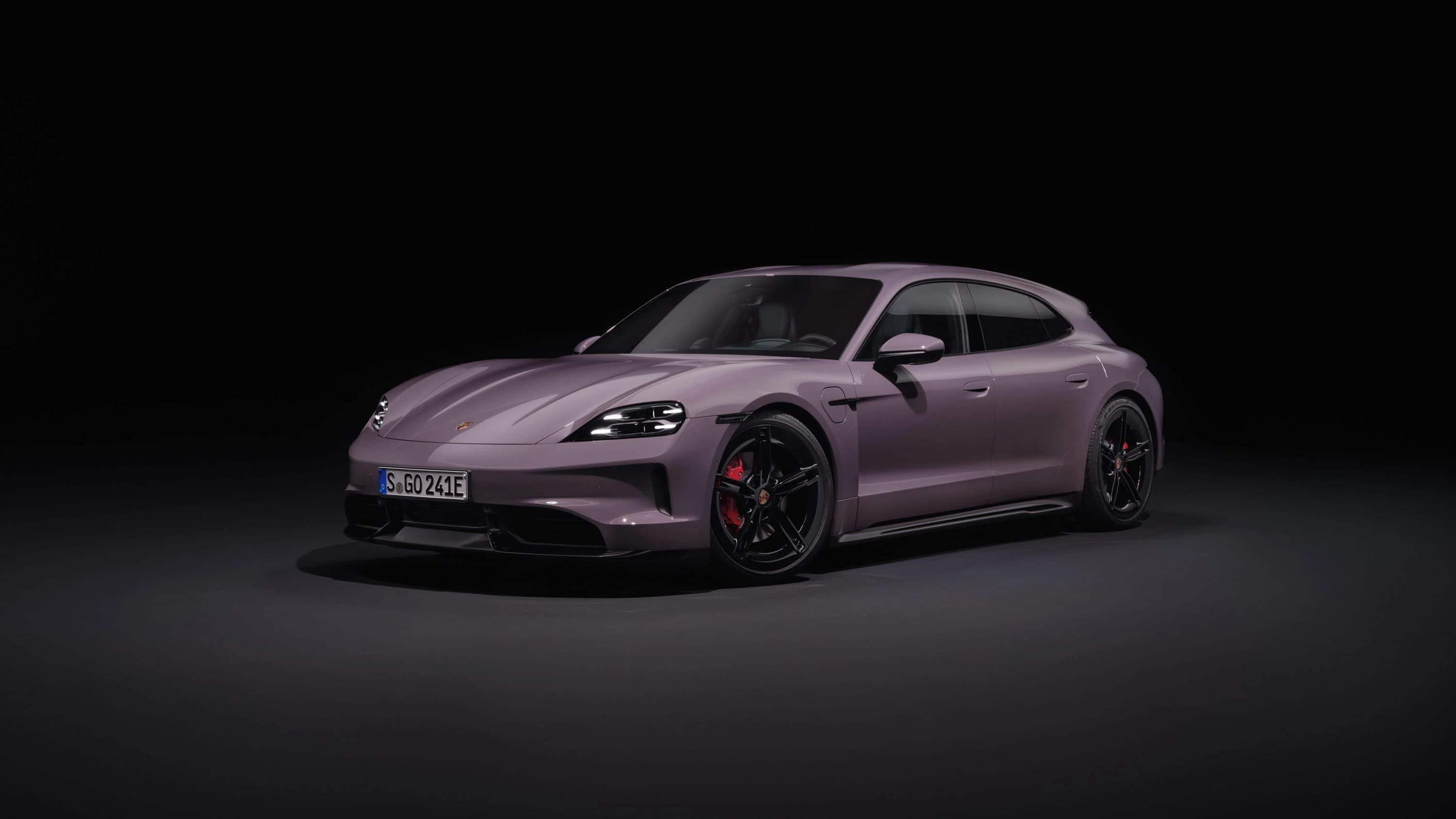 Porsche Taycan 4S Sport Turismo photo