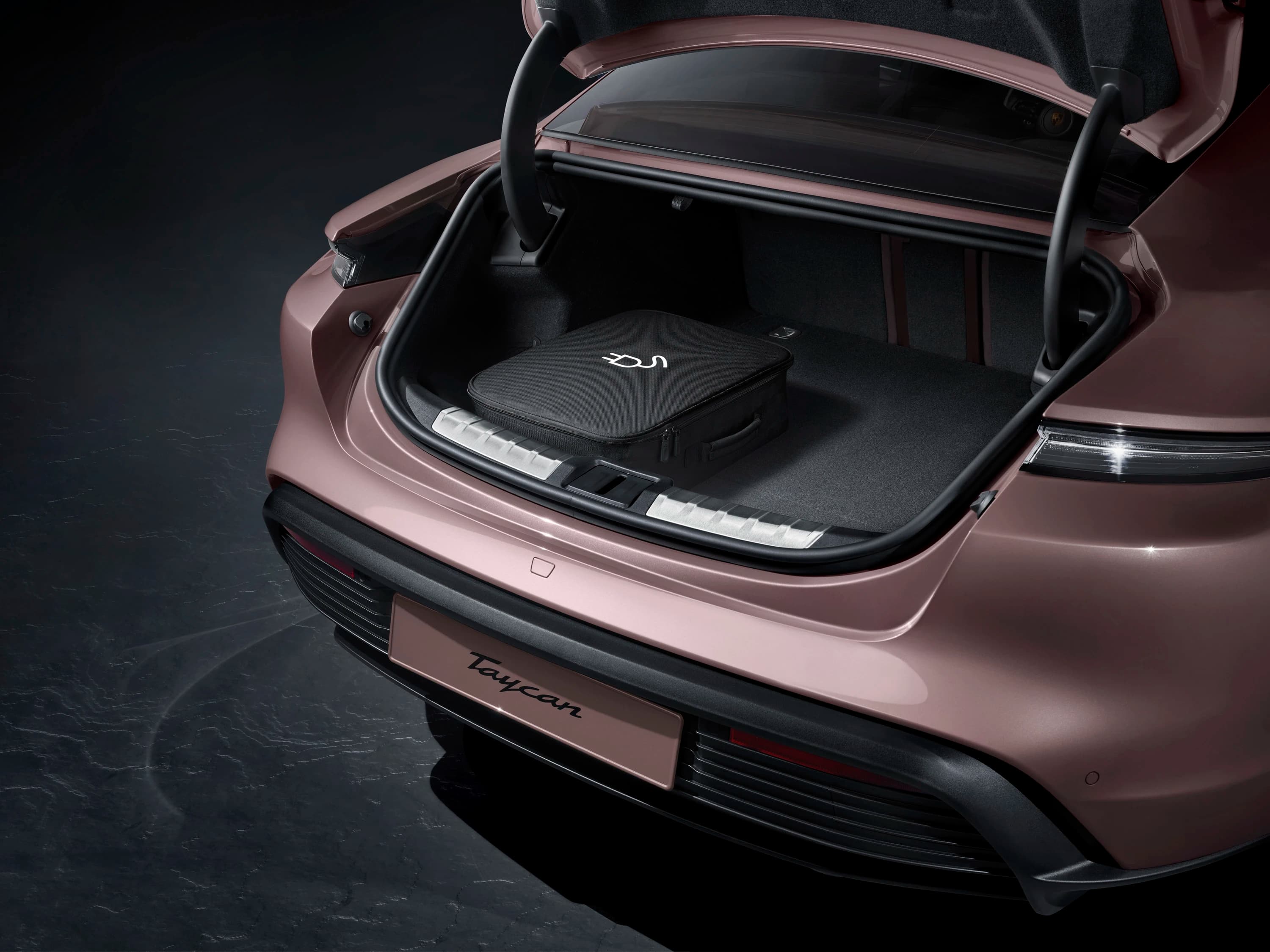 Porsche Taycan Turbo photo