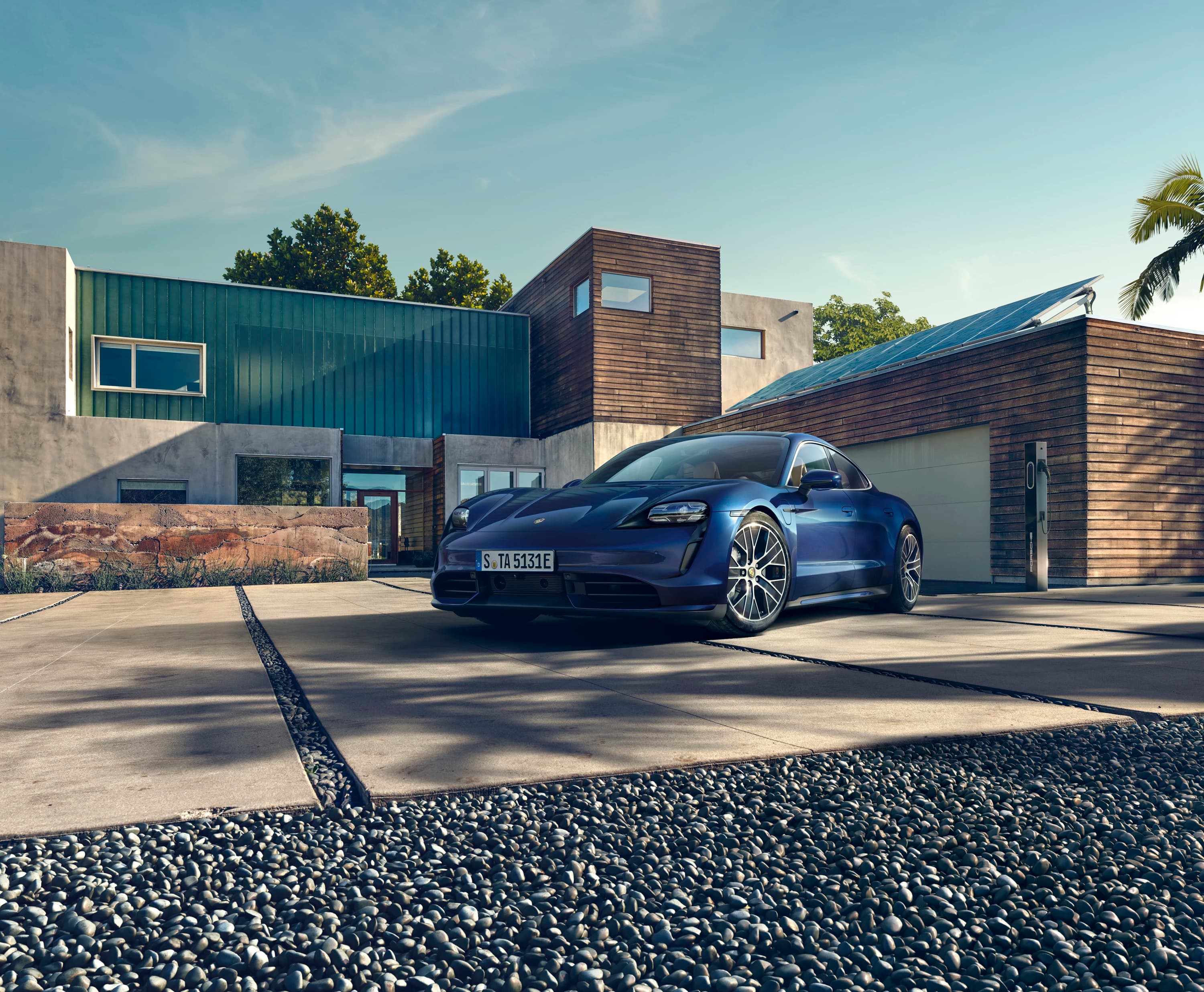 Porsche Taycan Turbo photo