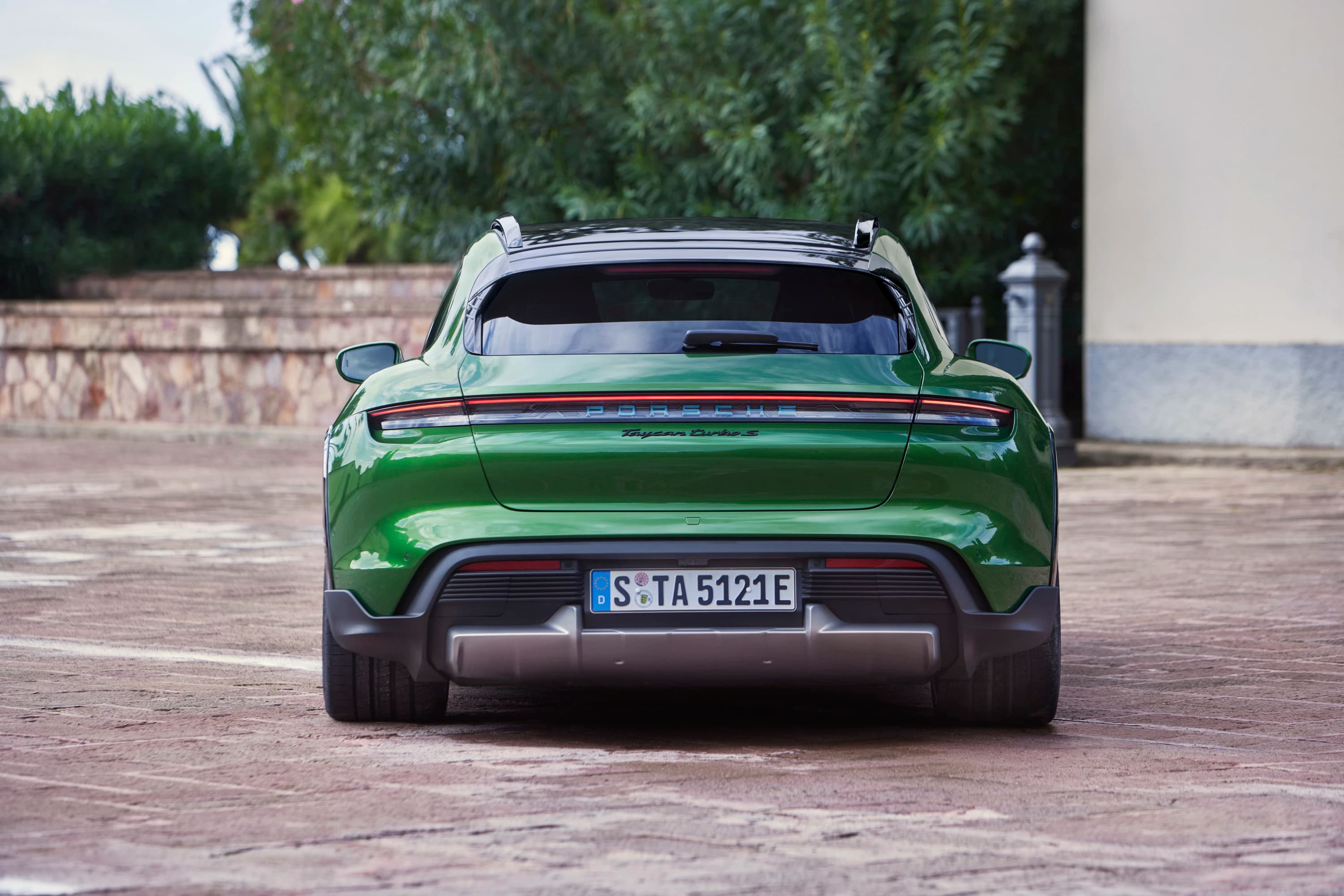 Porsche Taycan Turbo Cross Turismo (GEN1) photo