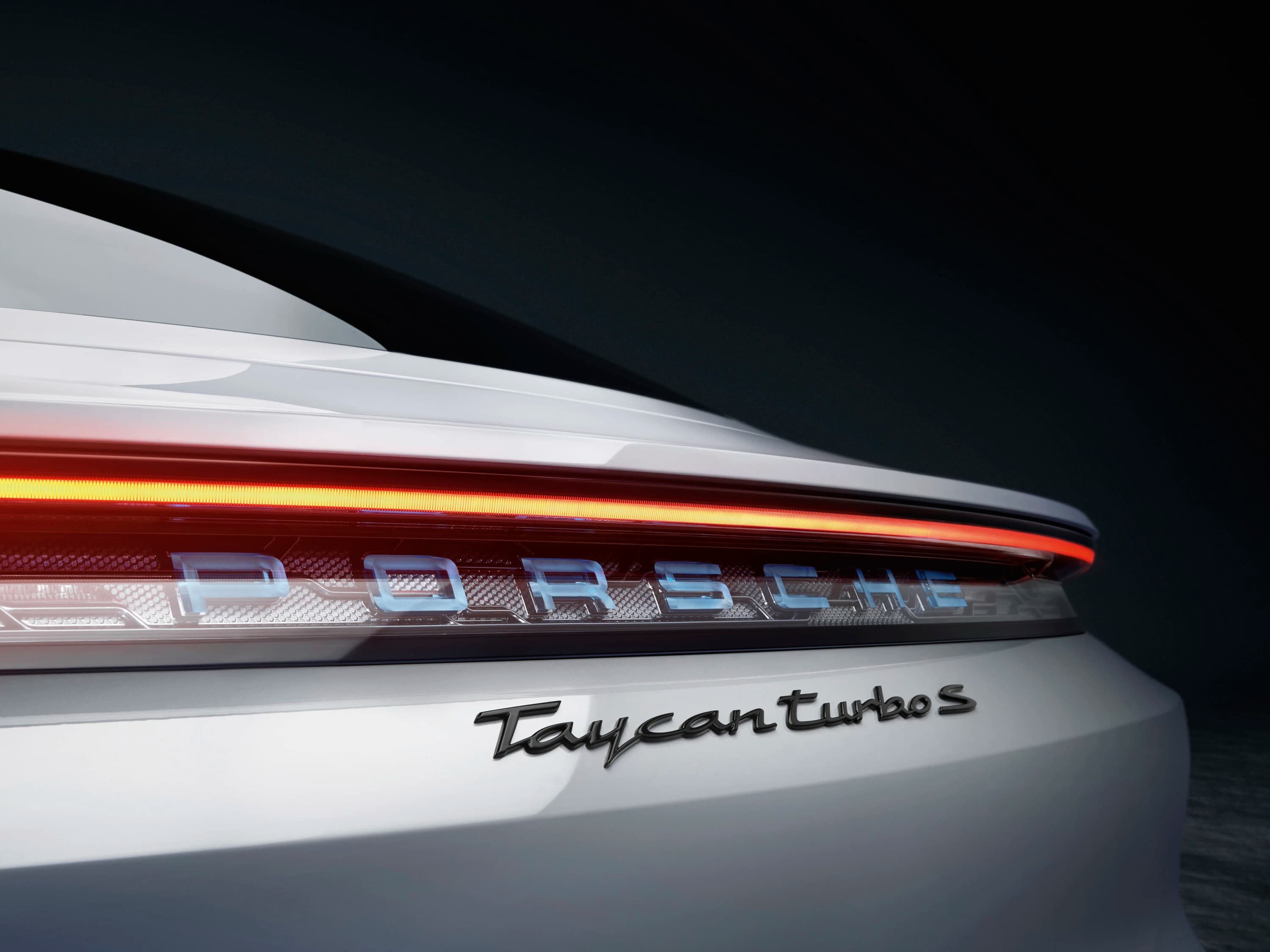 Porsche Taycan Turbo S (GEN1) photo