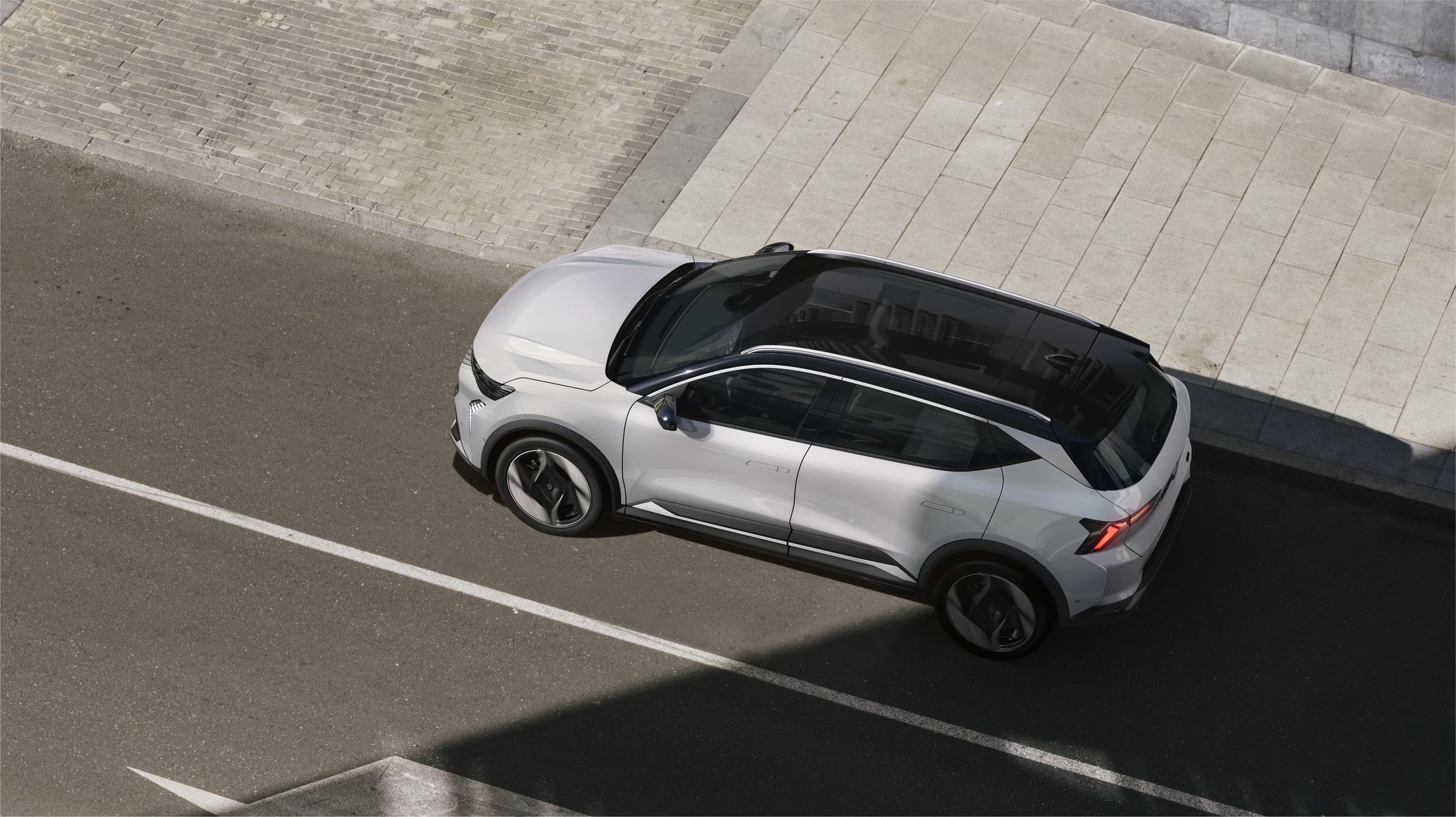 Renault Scenic E-Tech electric photo