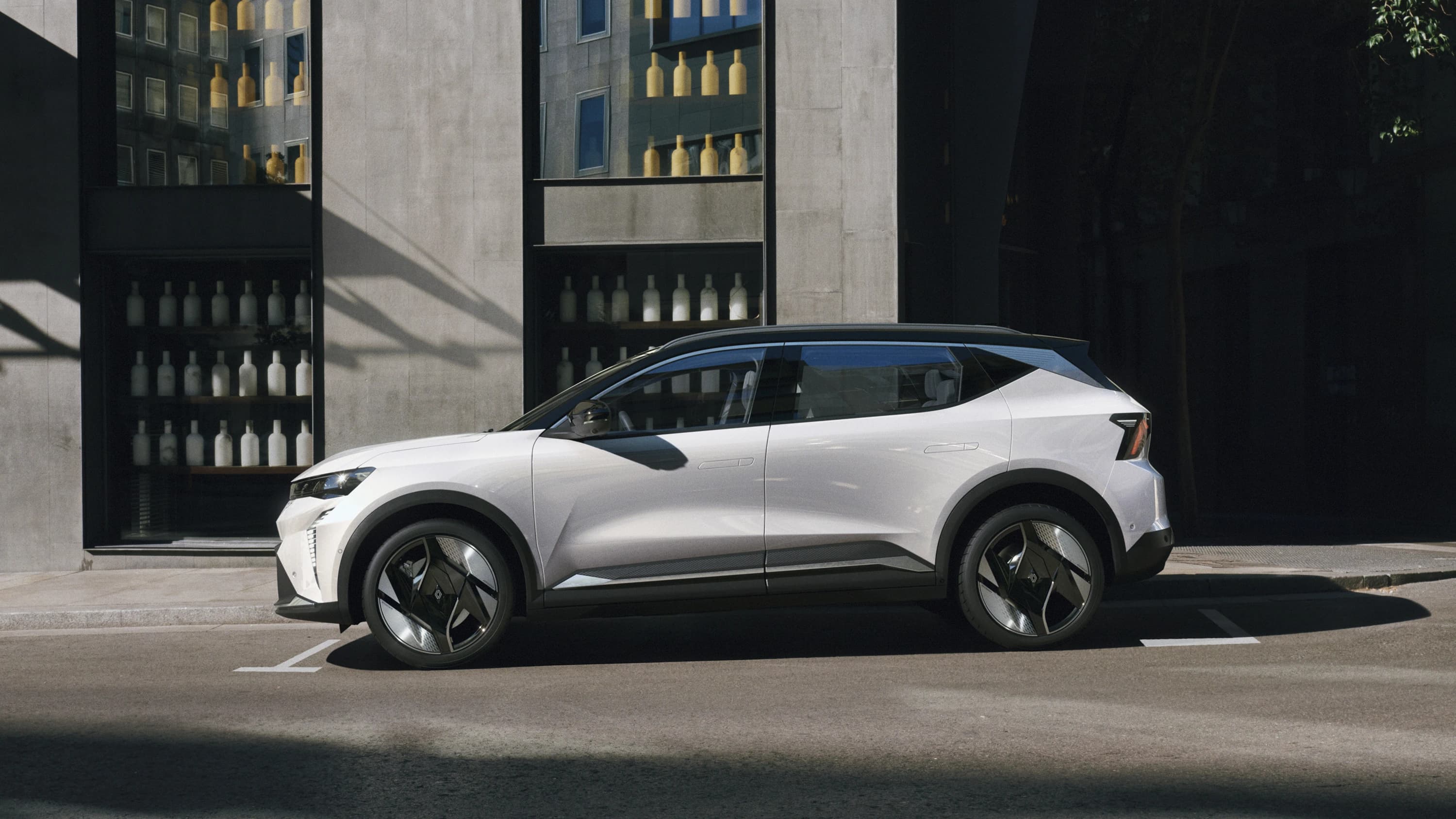Renault Scenic E-Tech electric photo