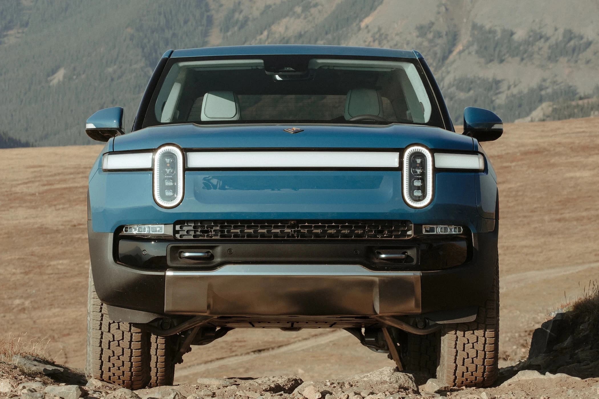 Rivian R1T Quad-Motor AWD photo