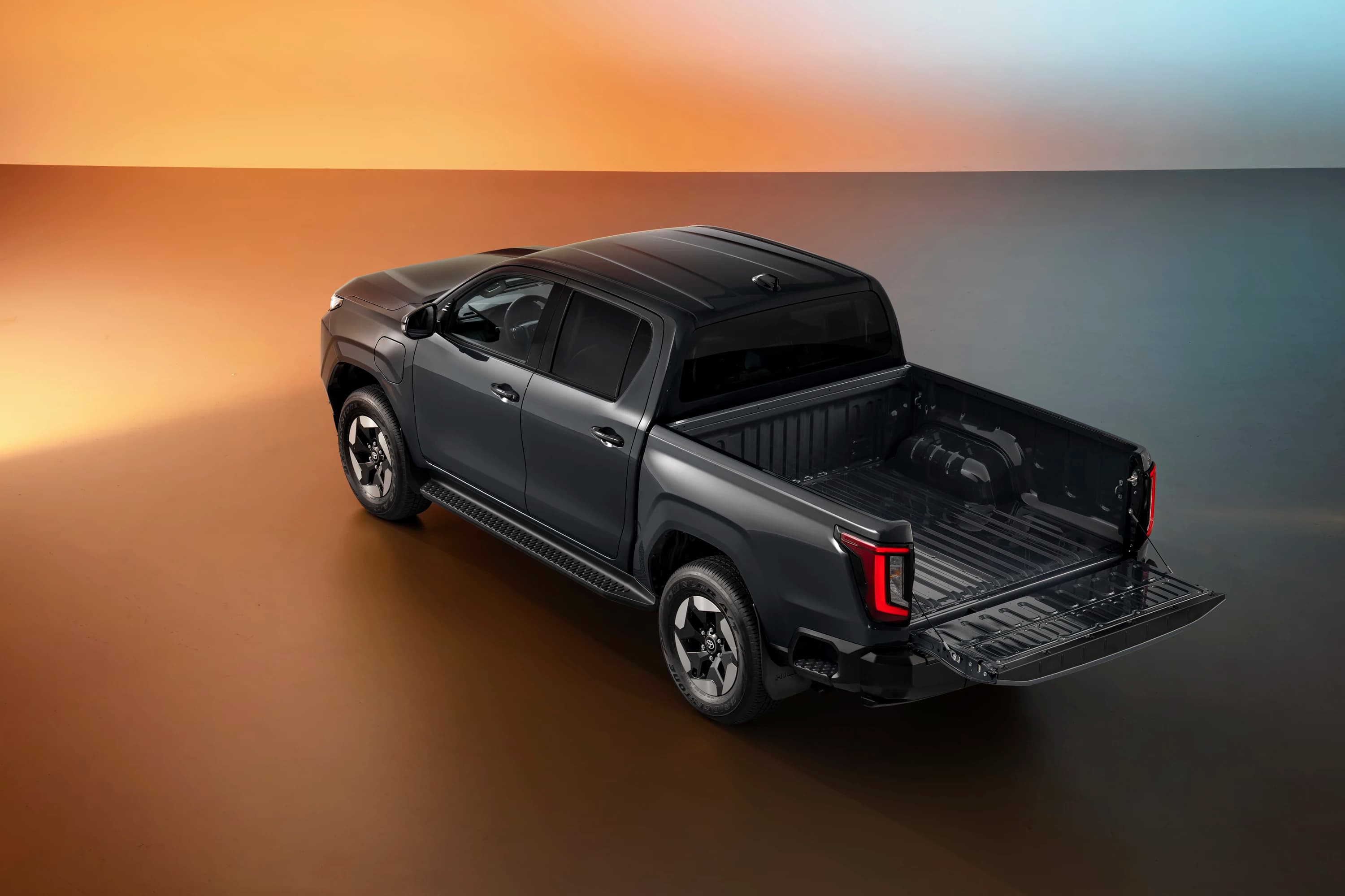 Toyota Hilux BEV photo