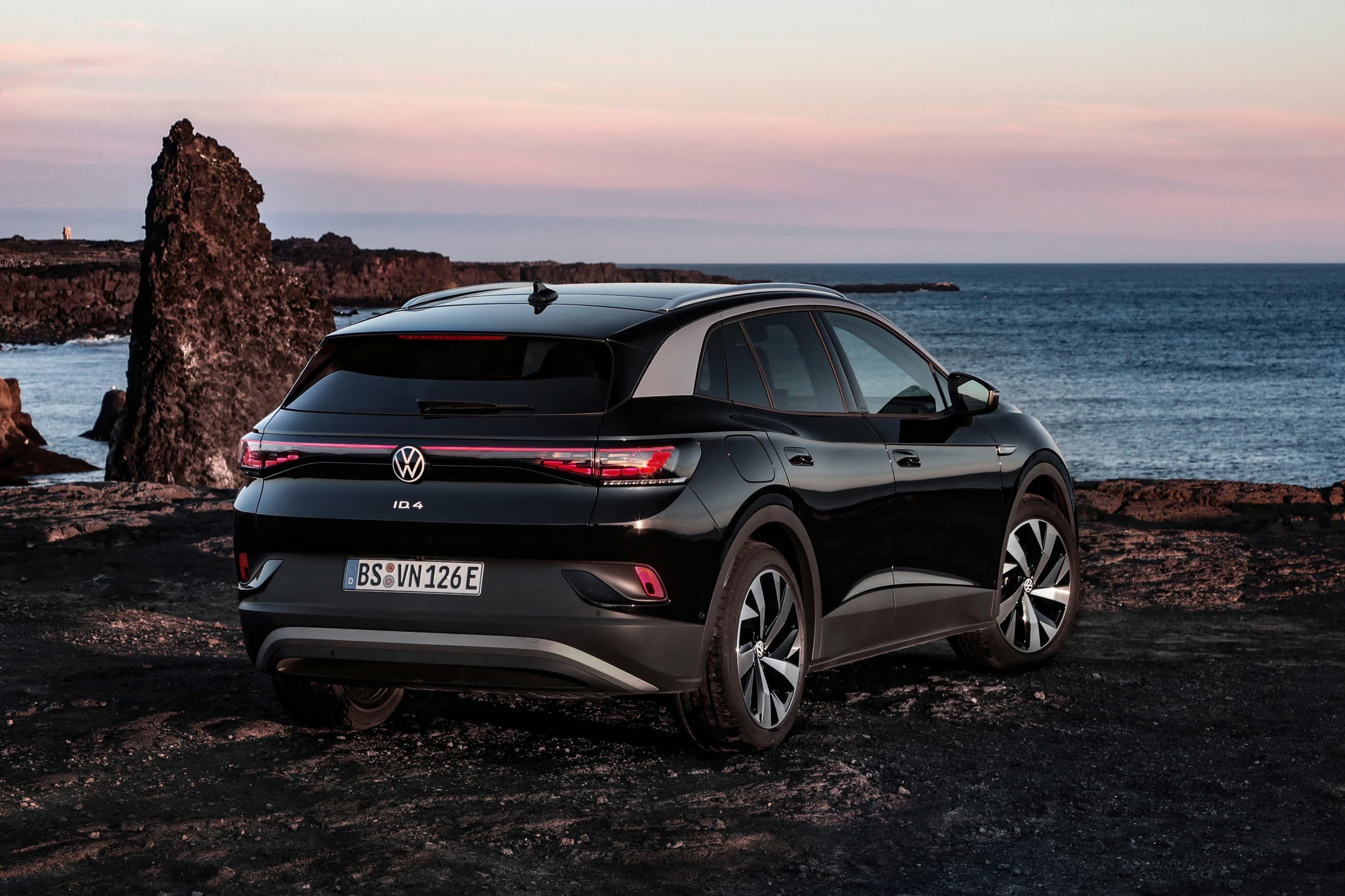 Volkswagen ID.4 Pro 4MOTION photo