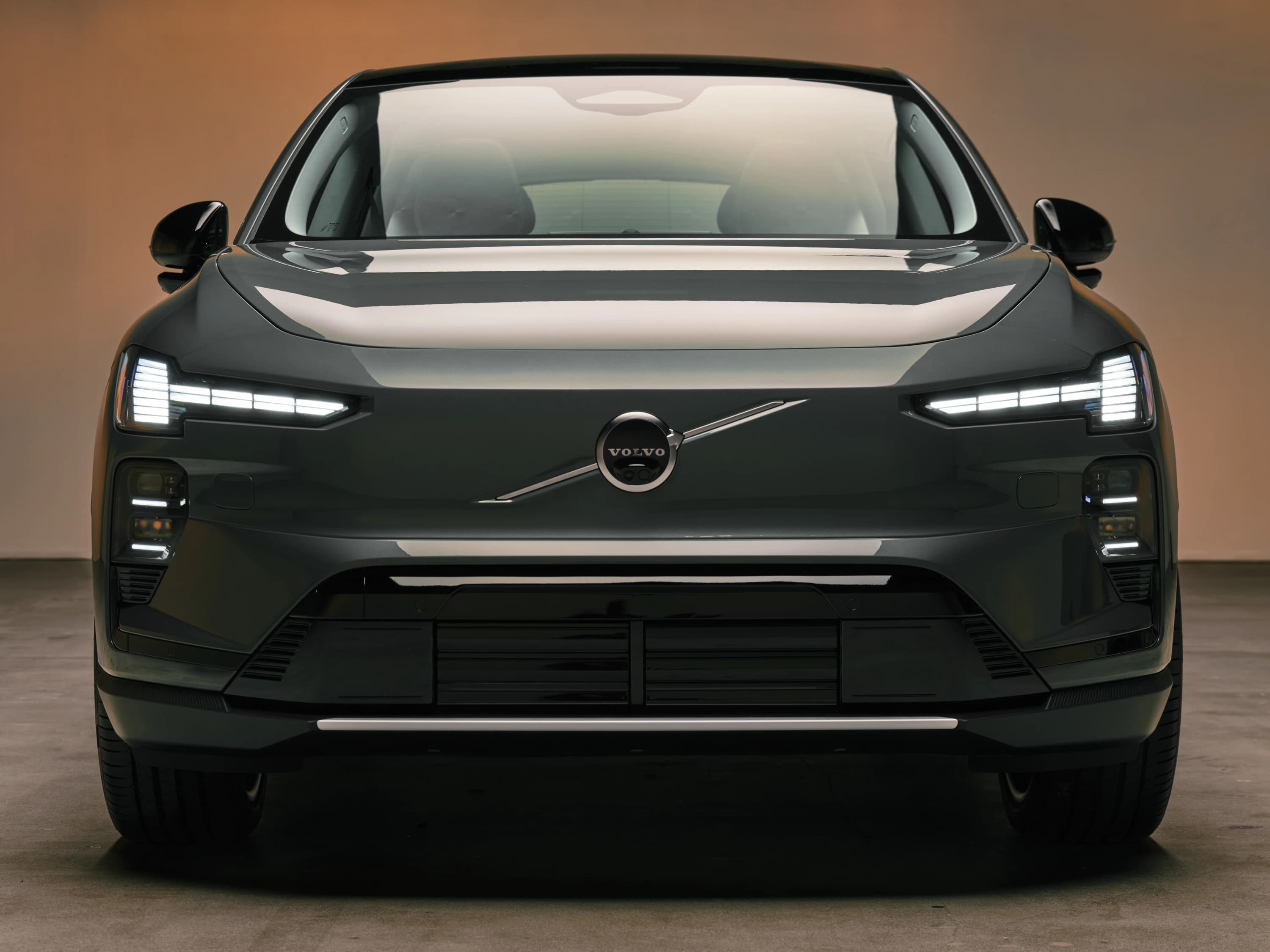 Volvo EX60 P12 AWD Electric photo