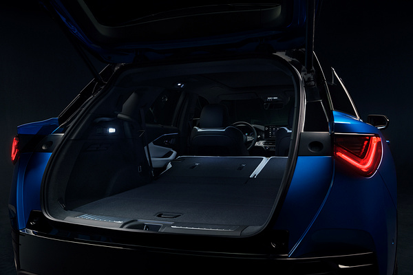 Acura ZDX A-Spec RWD trunk view
