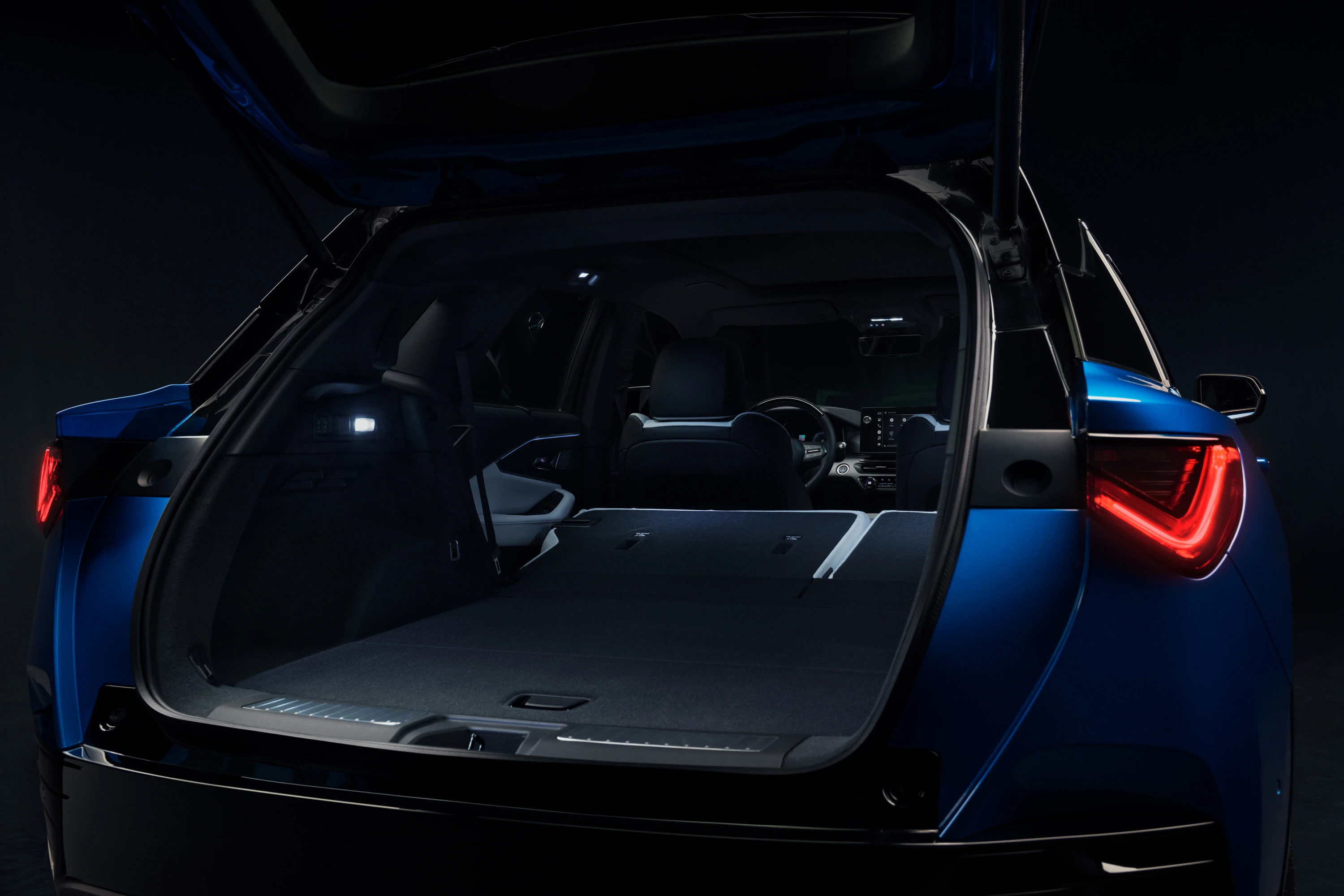 Acura ZDX Type S trunk view